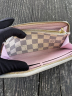 Louis Vuitton Portafogli Clémence in Tela Damier Azur e Interno Rosa Ballerine