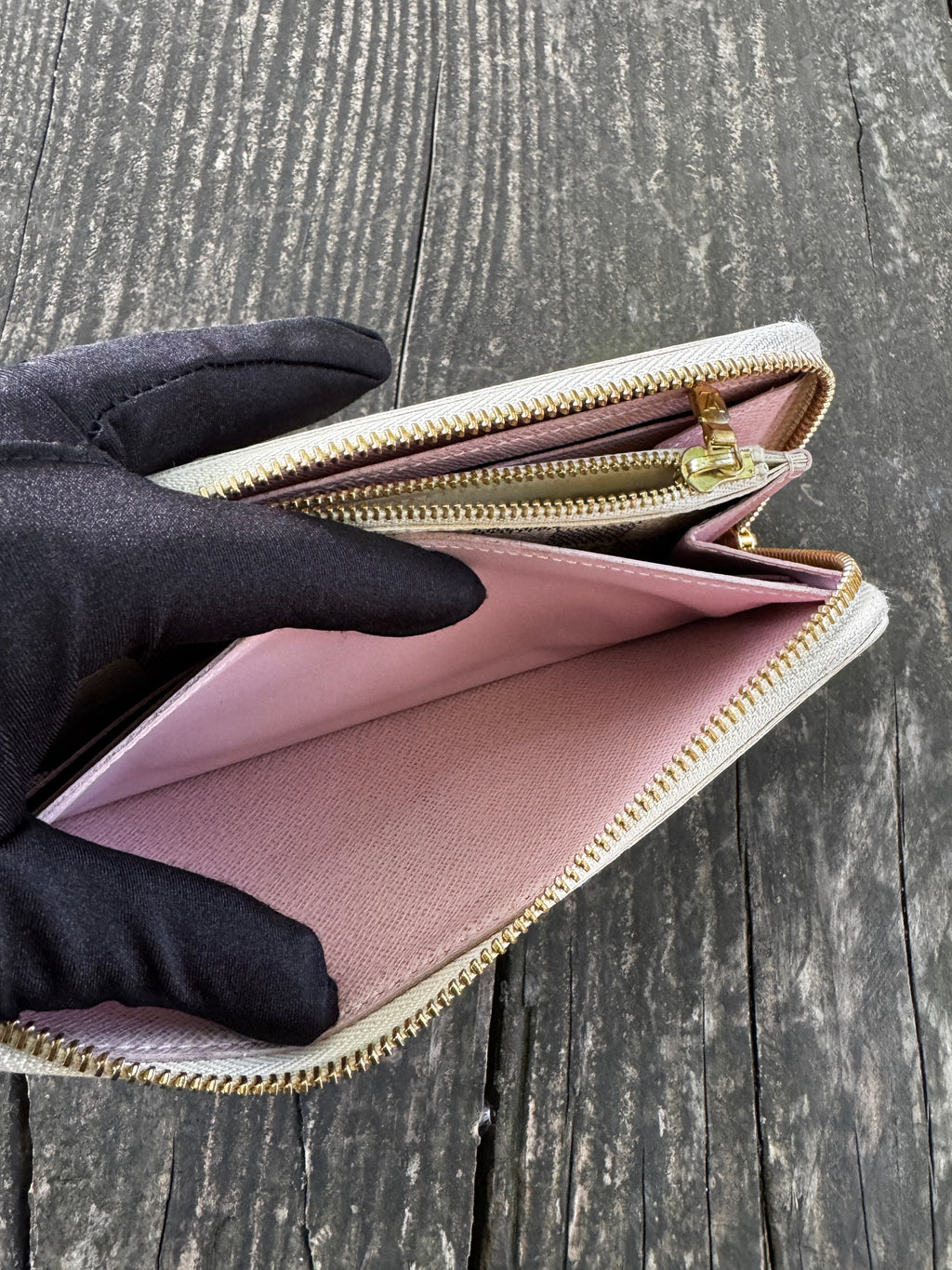 Louis Vuitton Portafogli Clémence in Tela Damier Azur e Interno Rosa Ballerine