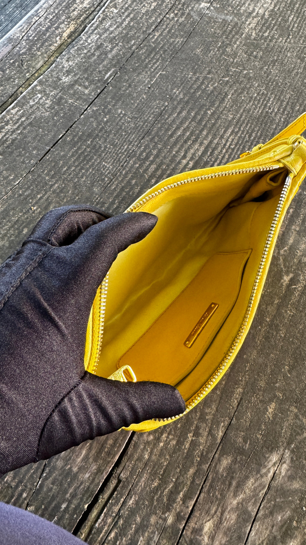 Miu Miu Pochette in Pelle Matelassé - Giallo Lime