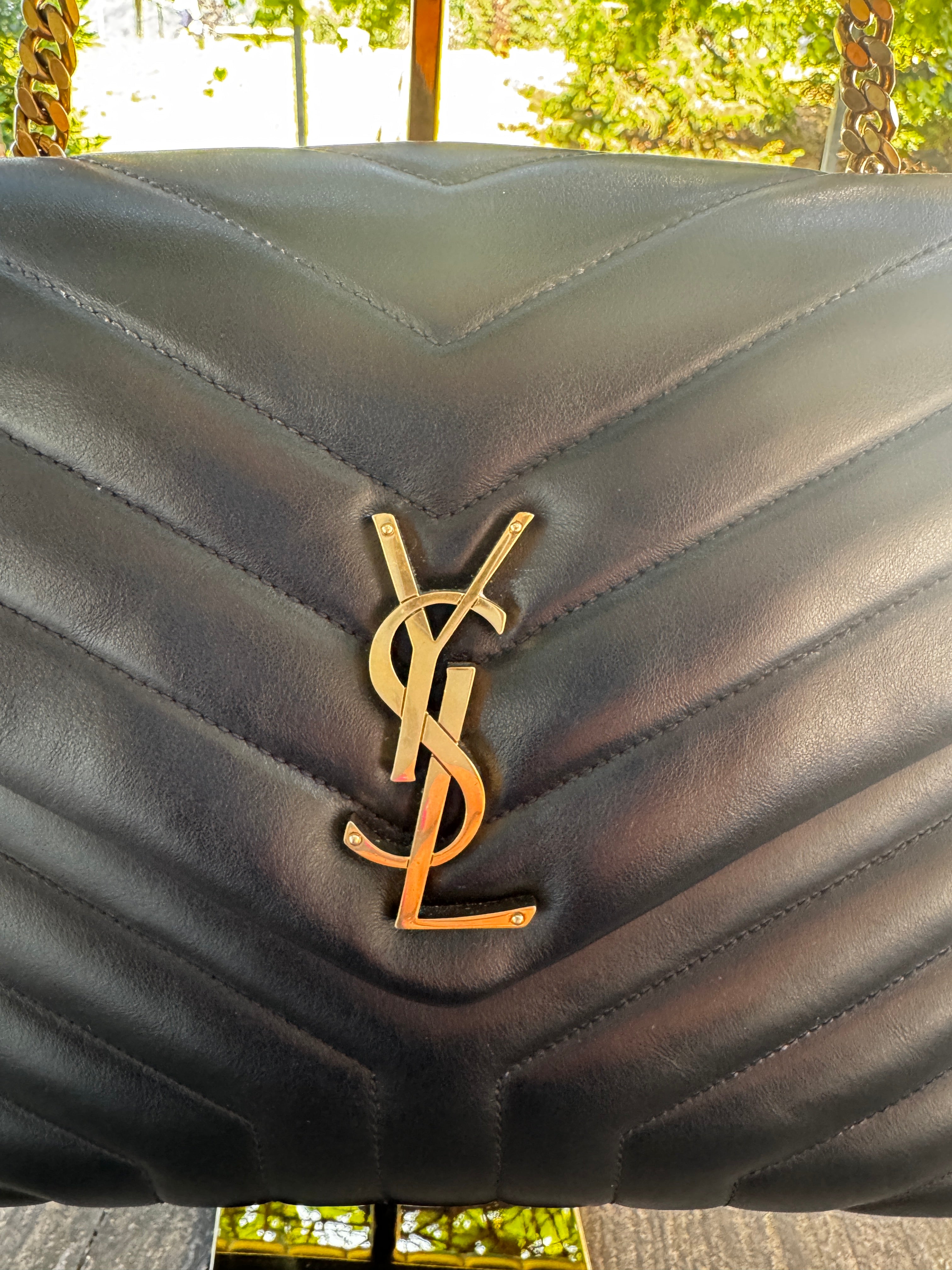 Saint Laurent Loulou Media in Pelle Matelassé - Nero