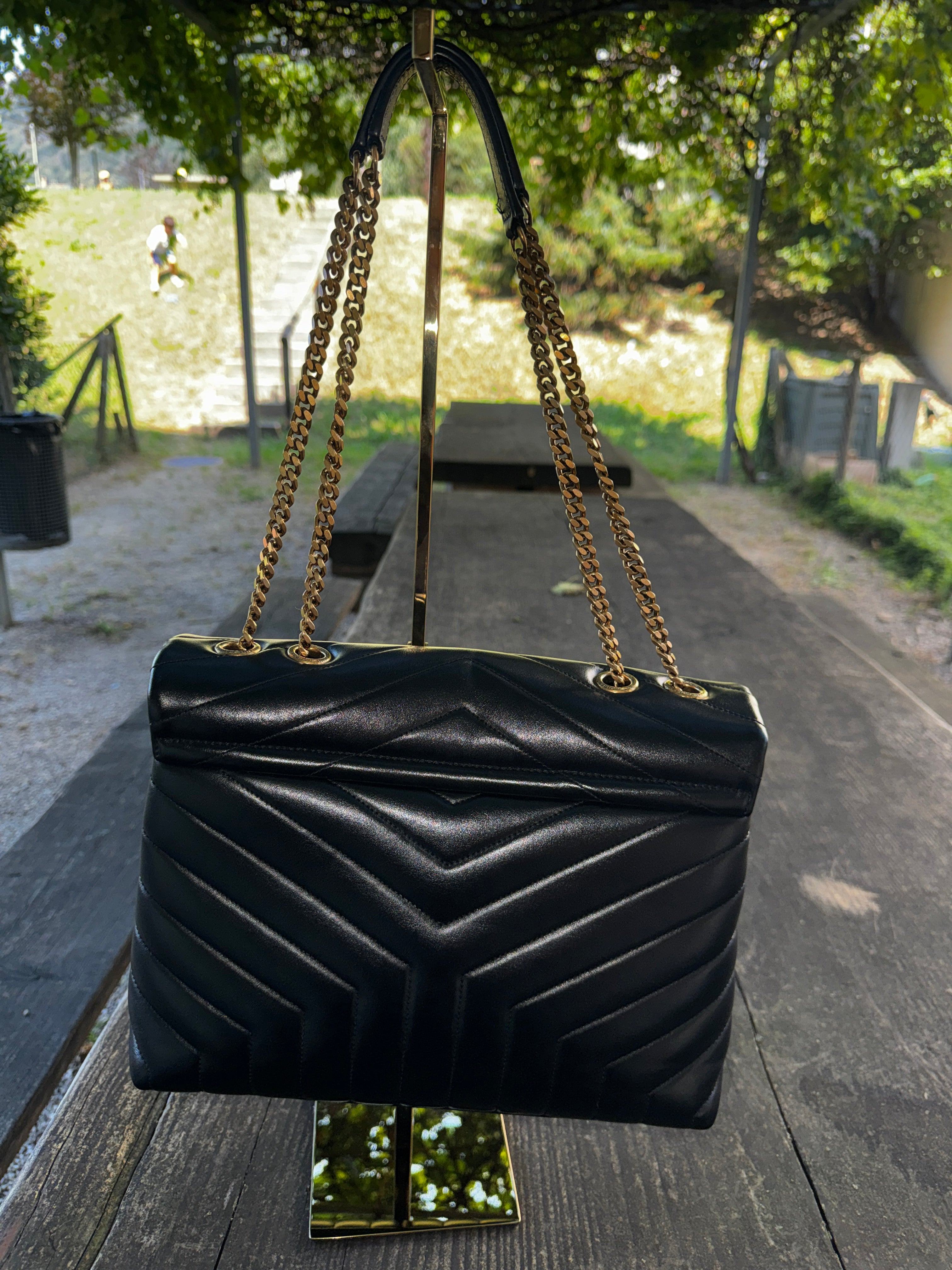 Saint Laurent Loulou Media in Pelle Matelassé - Nero