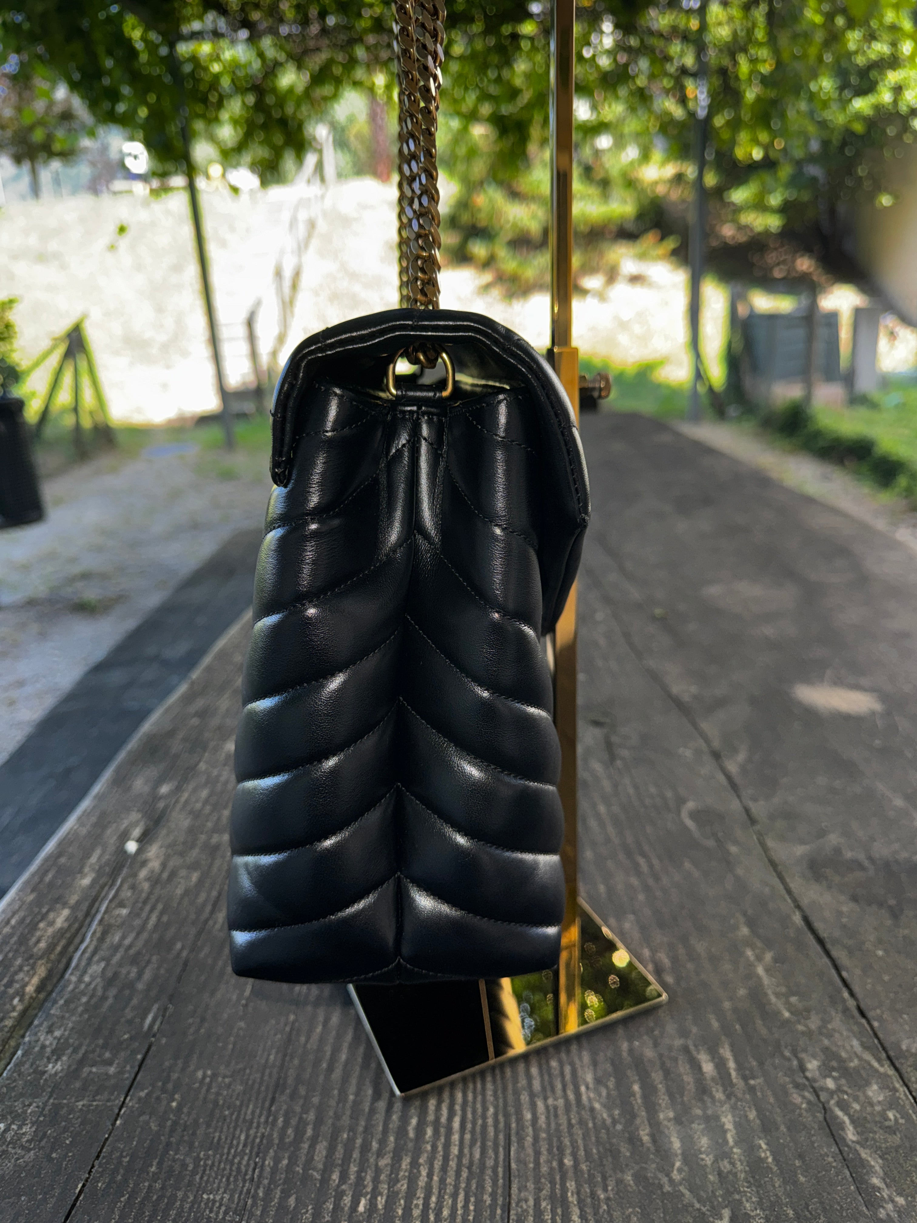 Saint Laurent Loulou Media in Pelle Matelassé - Nero