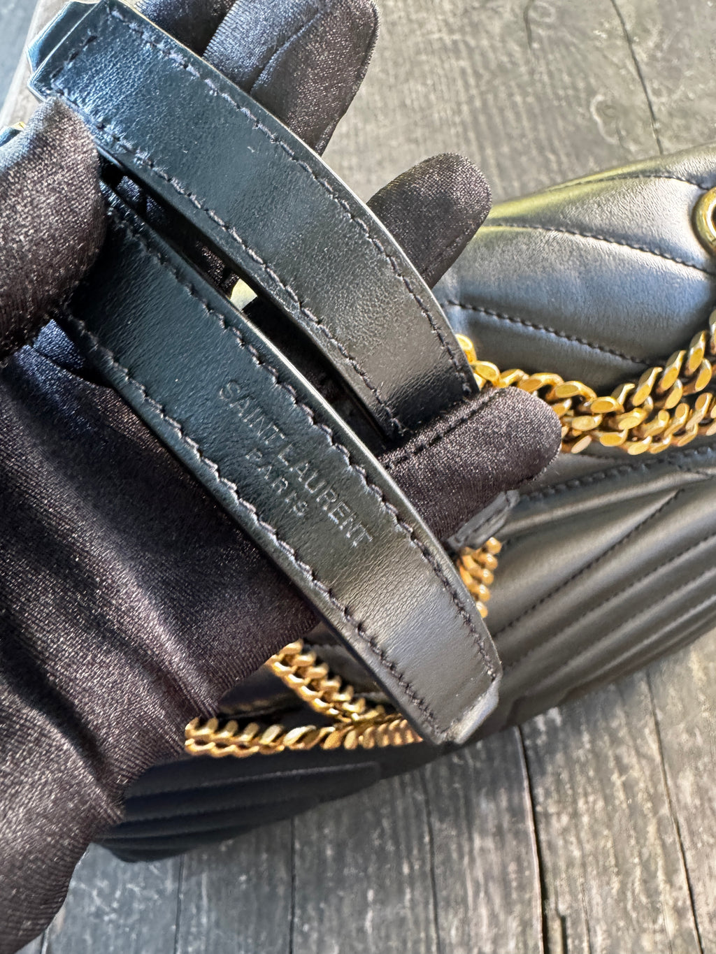 Saint Laurent Loulou Media in Pelle Matelassé - Nero