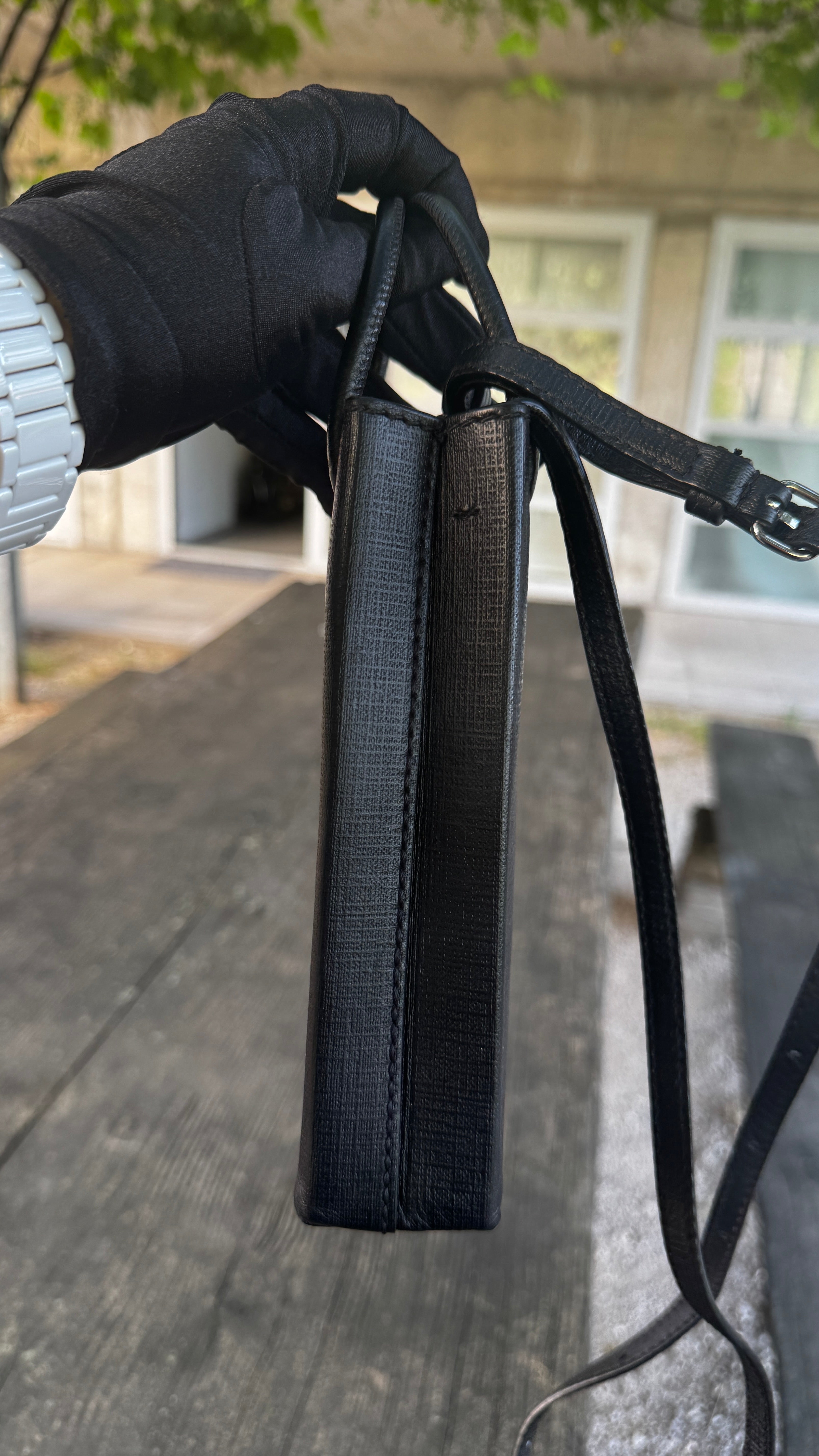 Balenciaga Phone Holder in Pelle - Nero