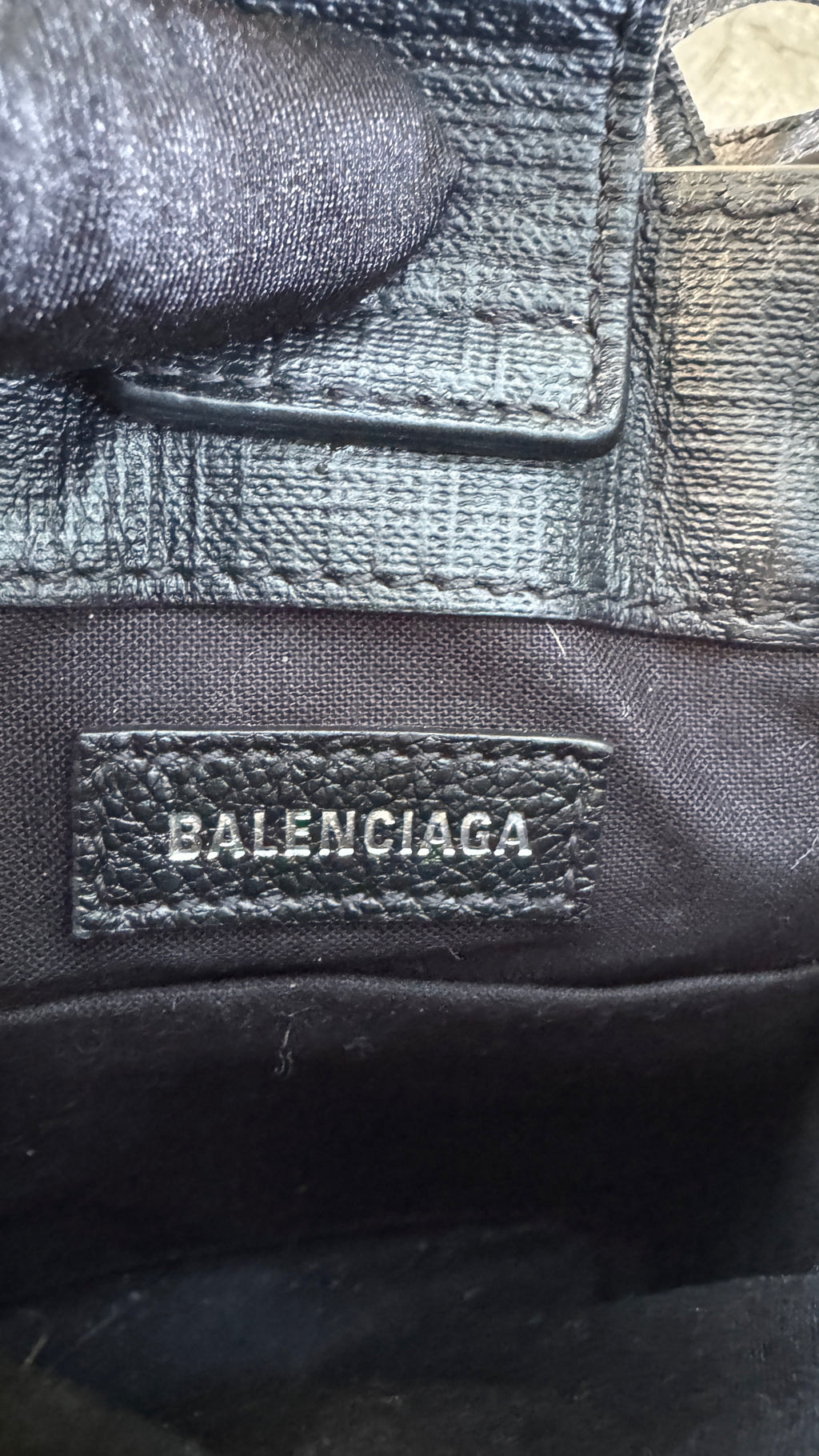Balenciaga Phone Holder in Pelle - Nero