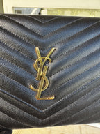 Saint Laurent Pochette Cassandre in Pelle Grain de Poudre - Nero