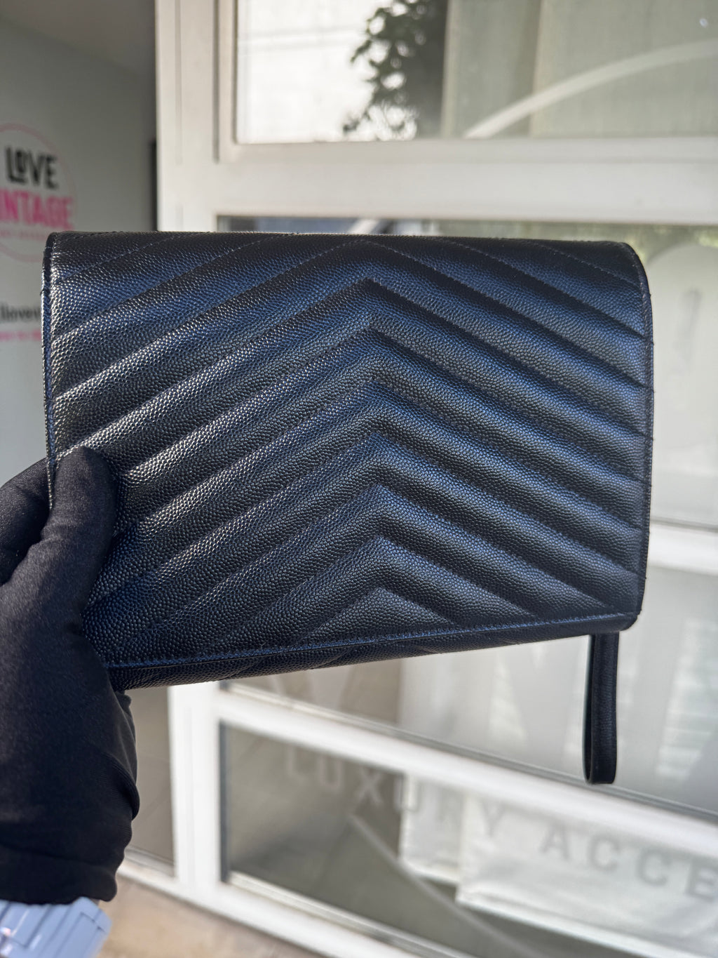 Saint Laurent Pochette Cassandre in Pelle Grain de Poudre - Nero
