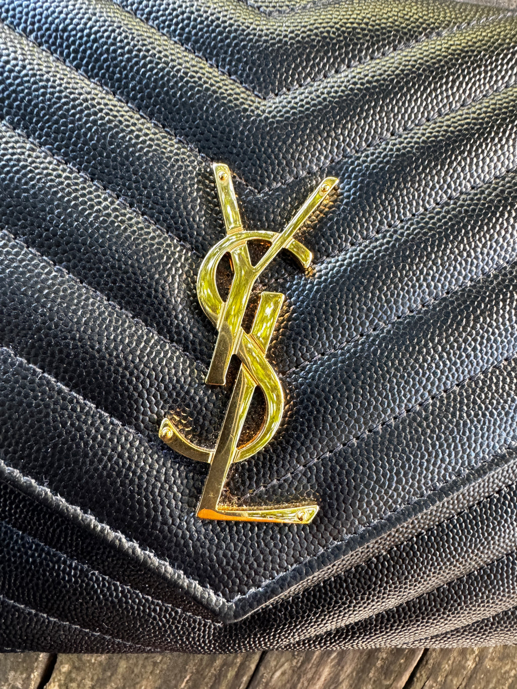 Saint Laurent Pochette Cassandre in Pelle Grain de Poudre - Nero
