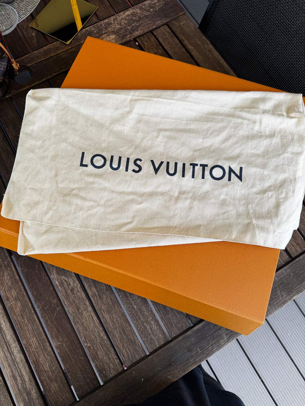 Louis Vuitton Neverfull MM in Tela Monogram con Interno Pivoine e Pochette