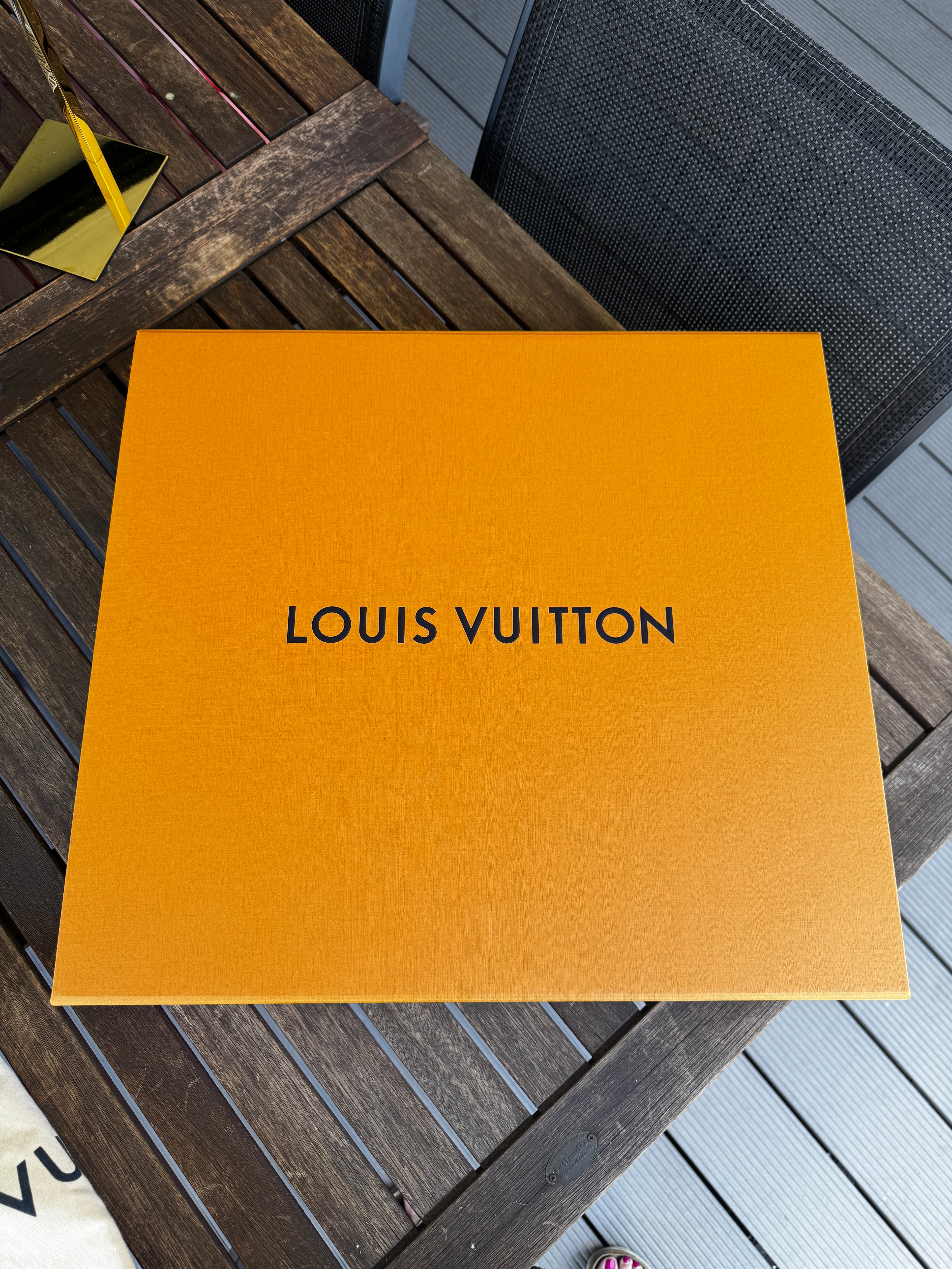 Louis Vuitton Neverfull MM in Tela Monogram con Interno Pivoine e Pochette