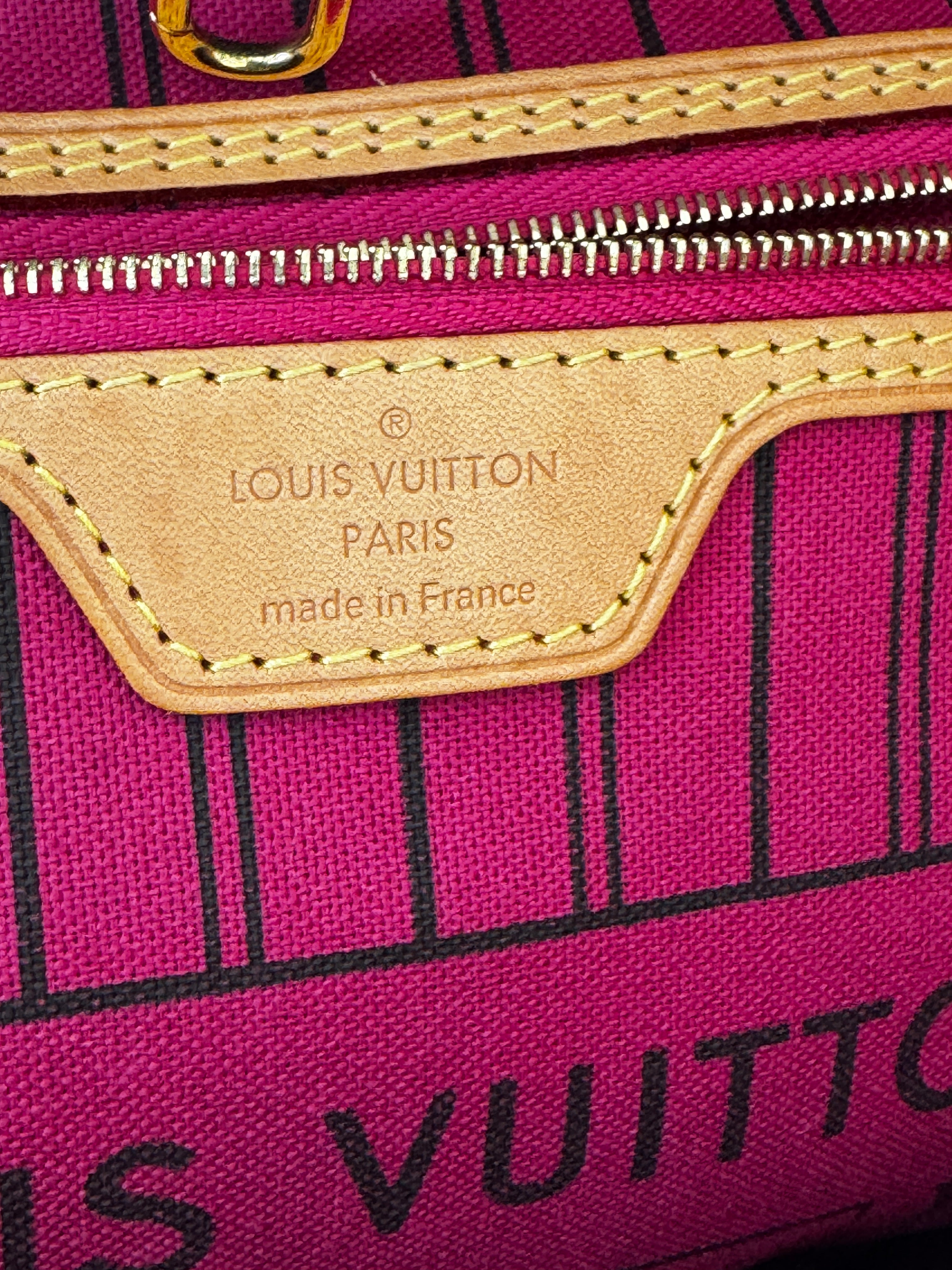 Louis Vuitton Neverfull MM in Tela Monogram con Interno Pivoine e Pochette