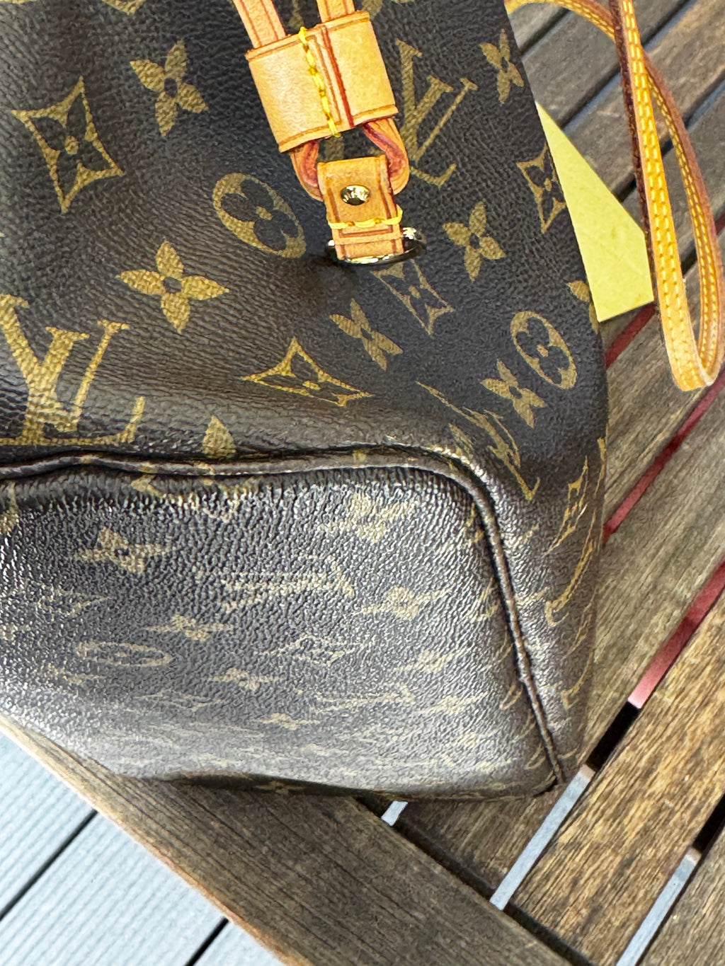 Louis Vuitton Neverfull MM in Tela Monogram con Interno Pivoine e Pochette