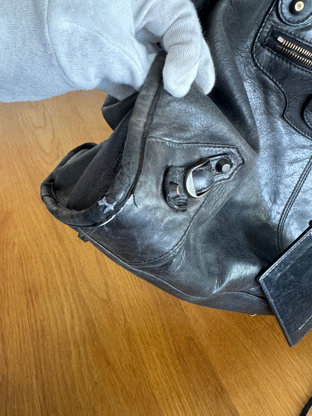 Balenciaga City Weekender in Pelle di Agnello Nera
