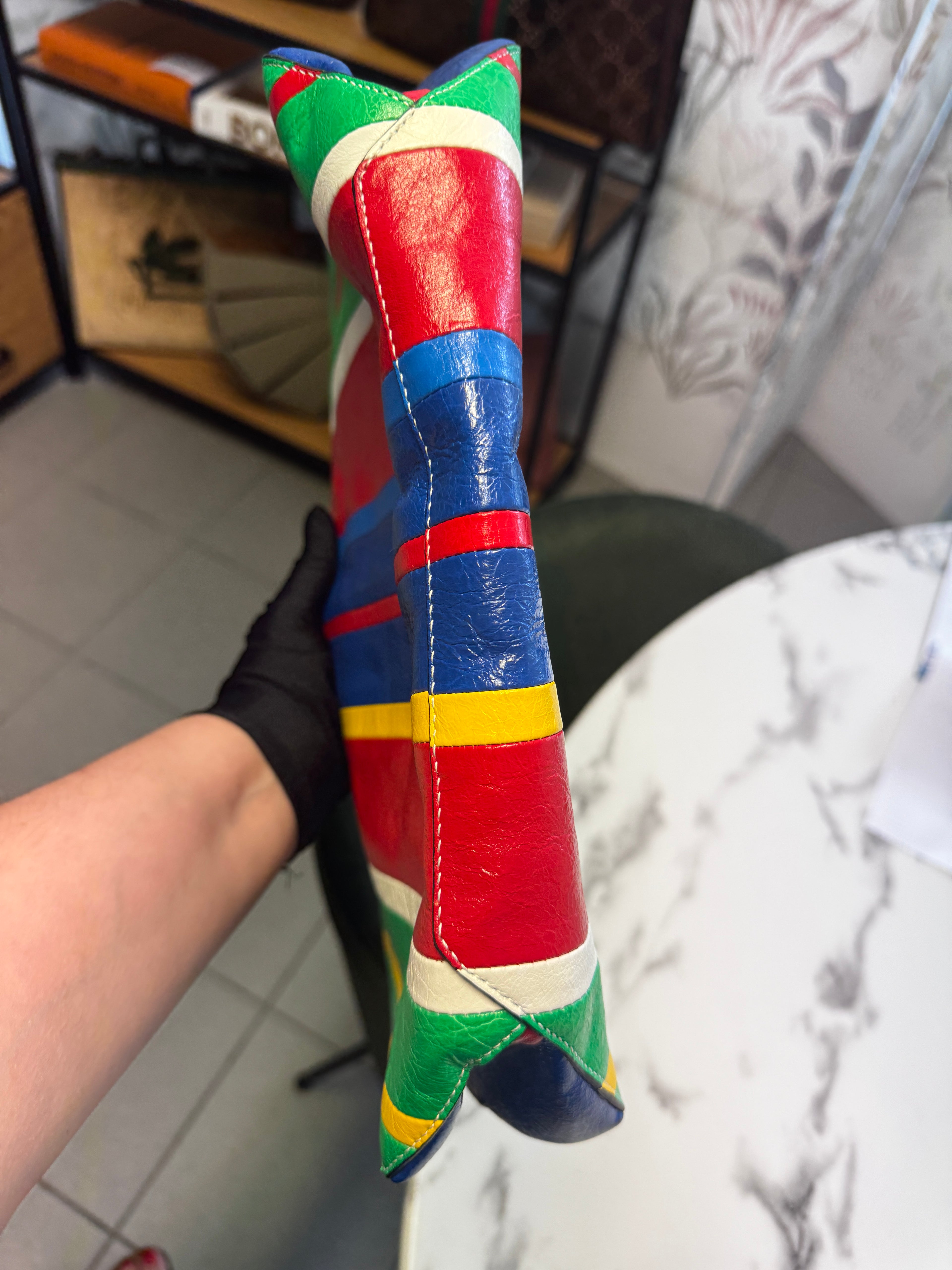 Balenciaga Pochette Barbes Zip Pouch East-West in Pelle Multicolor