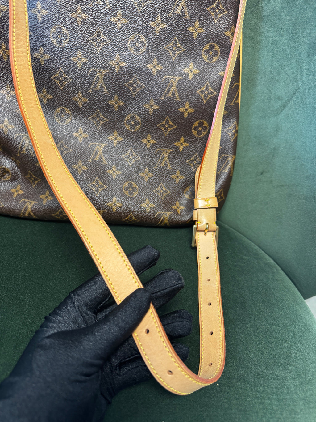 Louis Vuitton Musette Salsa GM in Tela Monogram