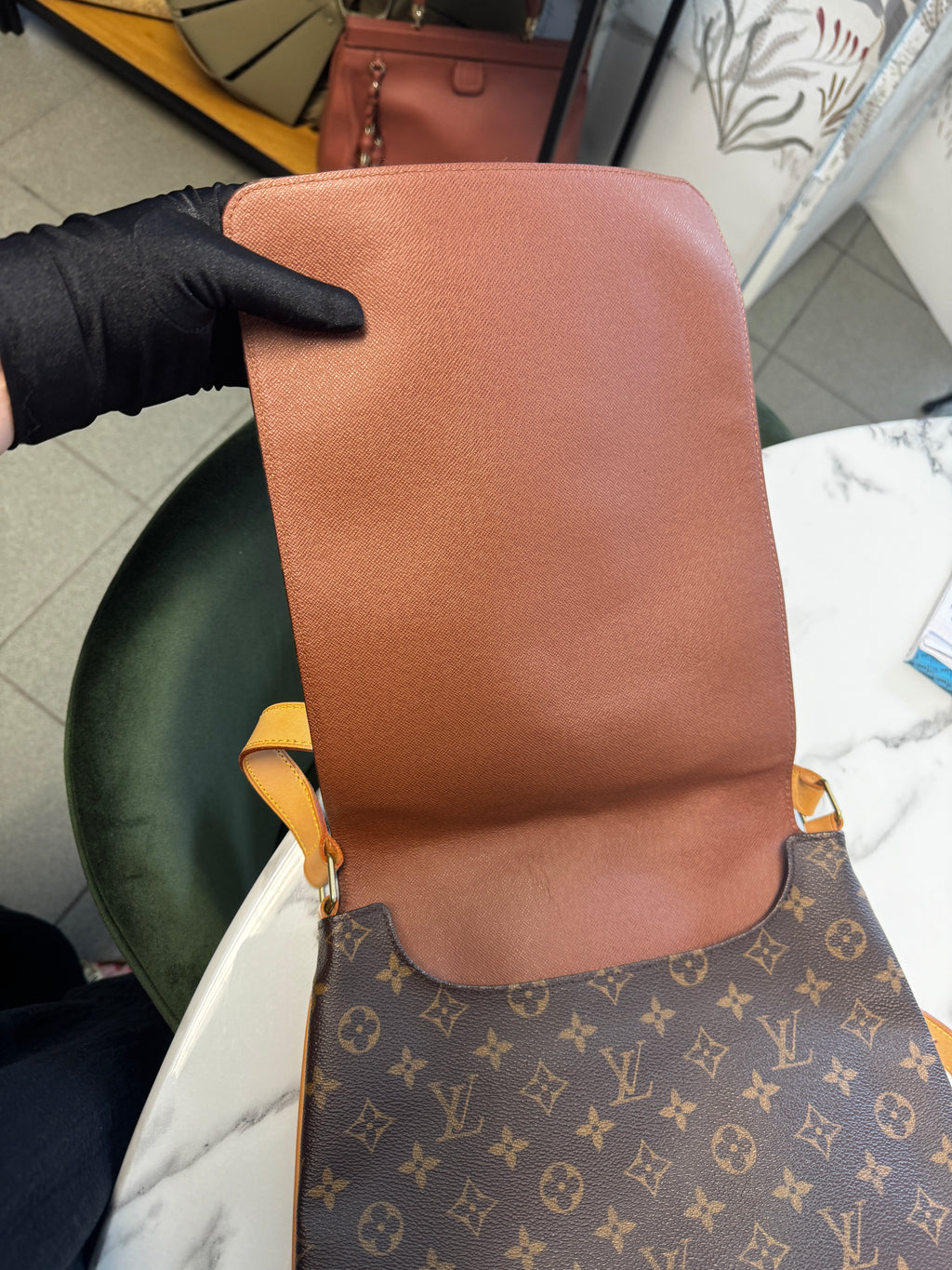 Louis Vuitton Musette Salsa GM in Tela Monogram