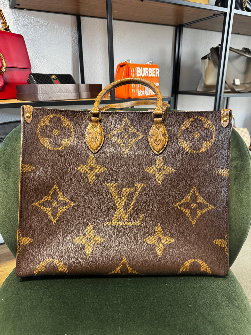 Louis Vuitton Tote Onthego GM in Tela Monogram e Monogram Reverse