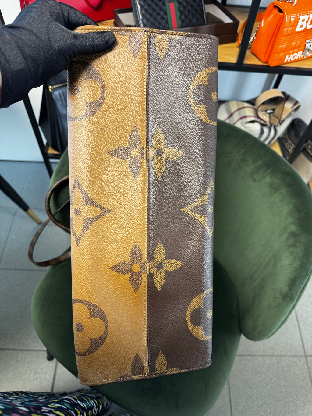 Louis Vuitton Tote Onthego GM in Tela Monogram e Monogram Reverse