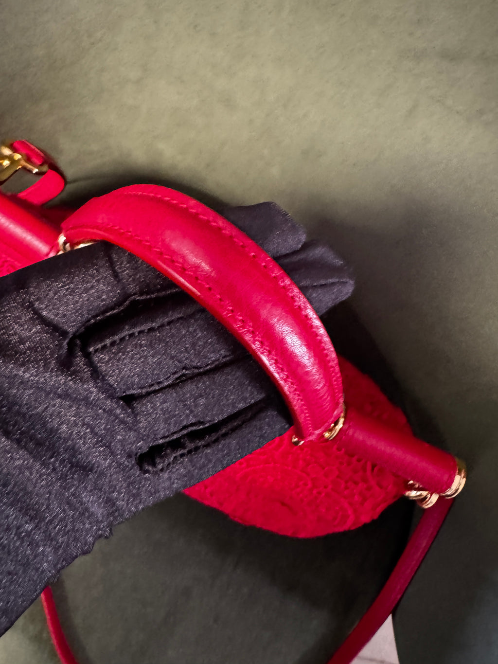 Dolce & Gabbana Miss Sicily Small in Pizzo e Pelle - Rosso Sicilia