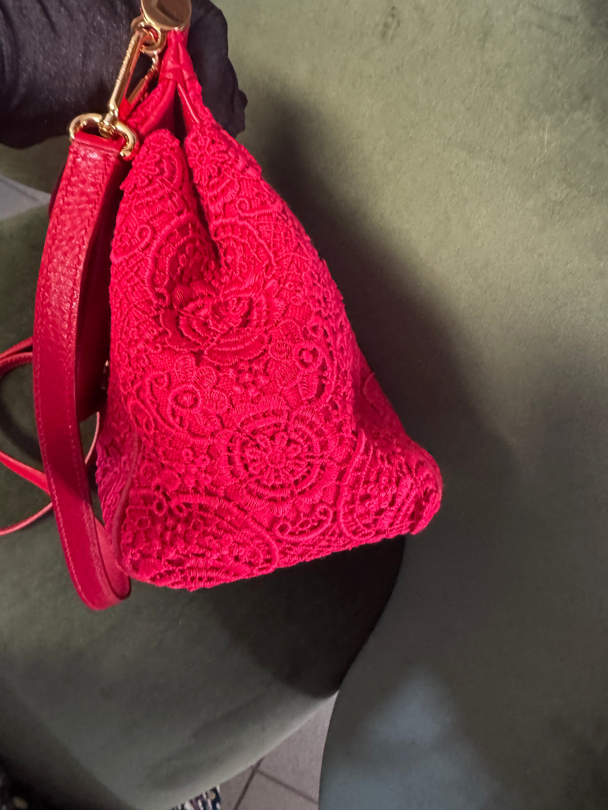 Dolce & Gabbana Miss Sicily Small in Pizzo e Pelle - Rosso Sicilia