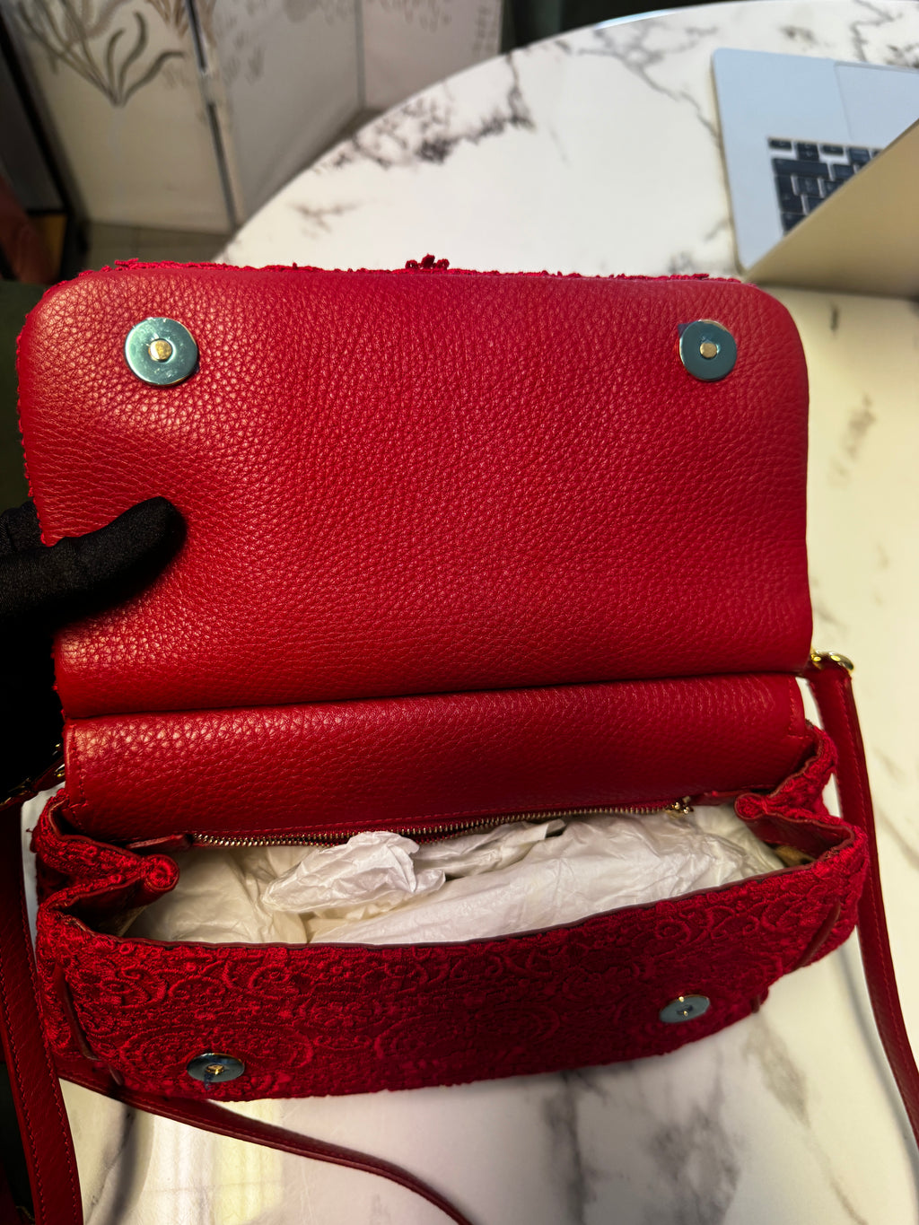 Dolce & Gabbana Miss Sicily Small in Pizzo e Pelle - Rosso Sicilia