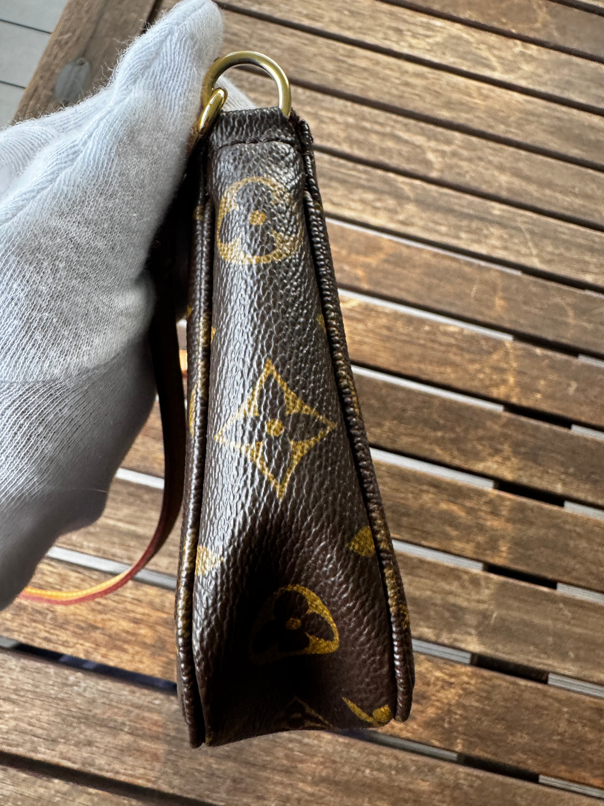 Louis Vuitton Pochette Accessoires in Tela Monogram