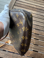 Louis Vuitton Pochette Accessoires in Tela Monogram