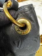 Louis Vuitton Artsy MM in Pelle Monogram Empreinte Noir