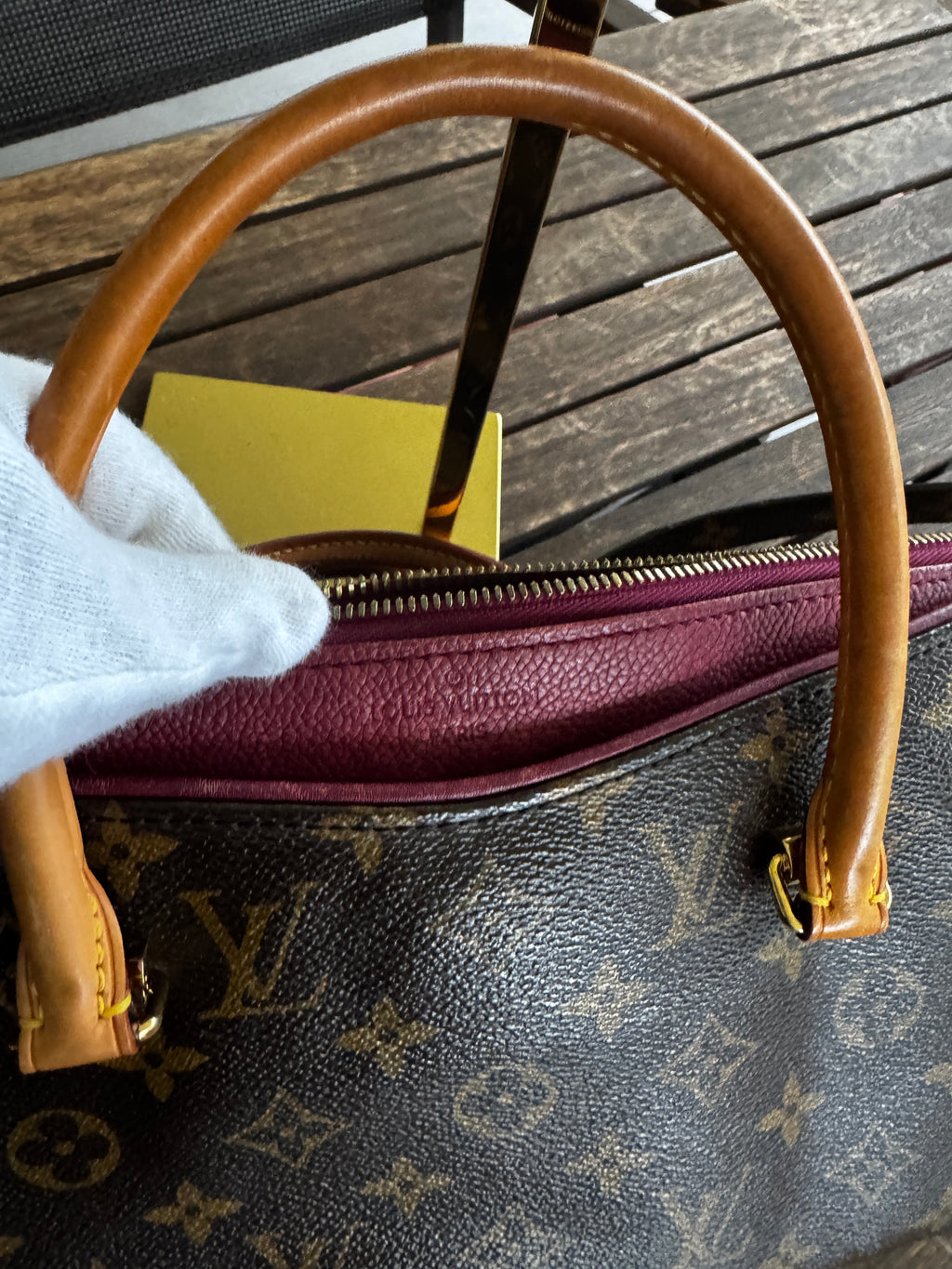 Louis Vuitton Pallas MM in Tela Monogram e Pelle di Vitello Aurore