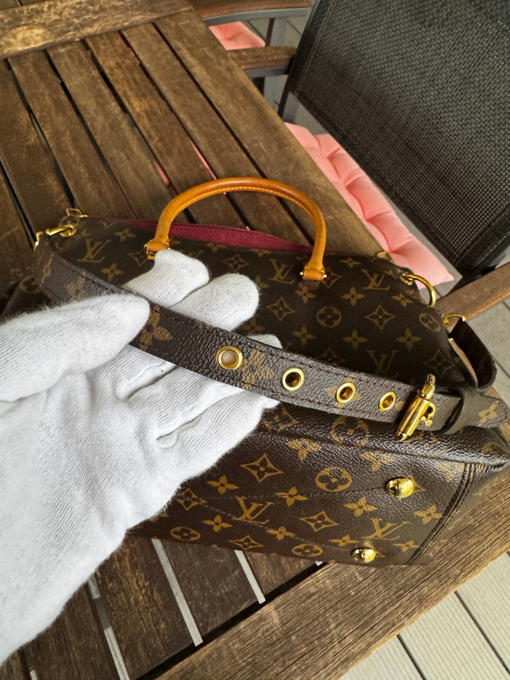 Louis Vuitton Pallas MM in Tela Monogram e Pelle di Vitello Aurore
