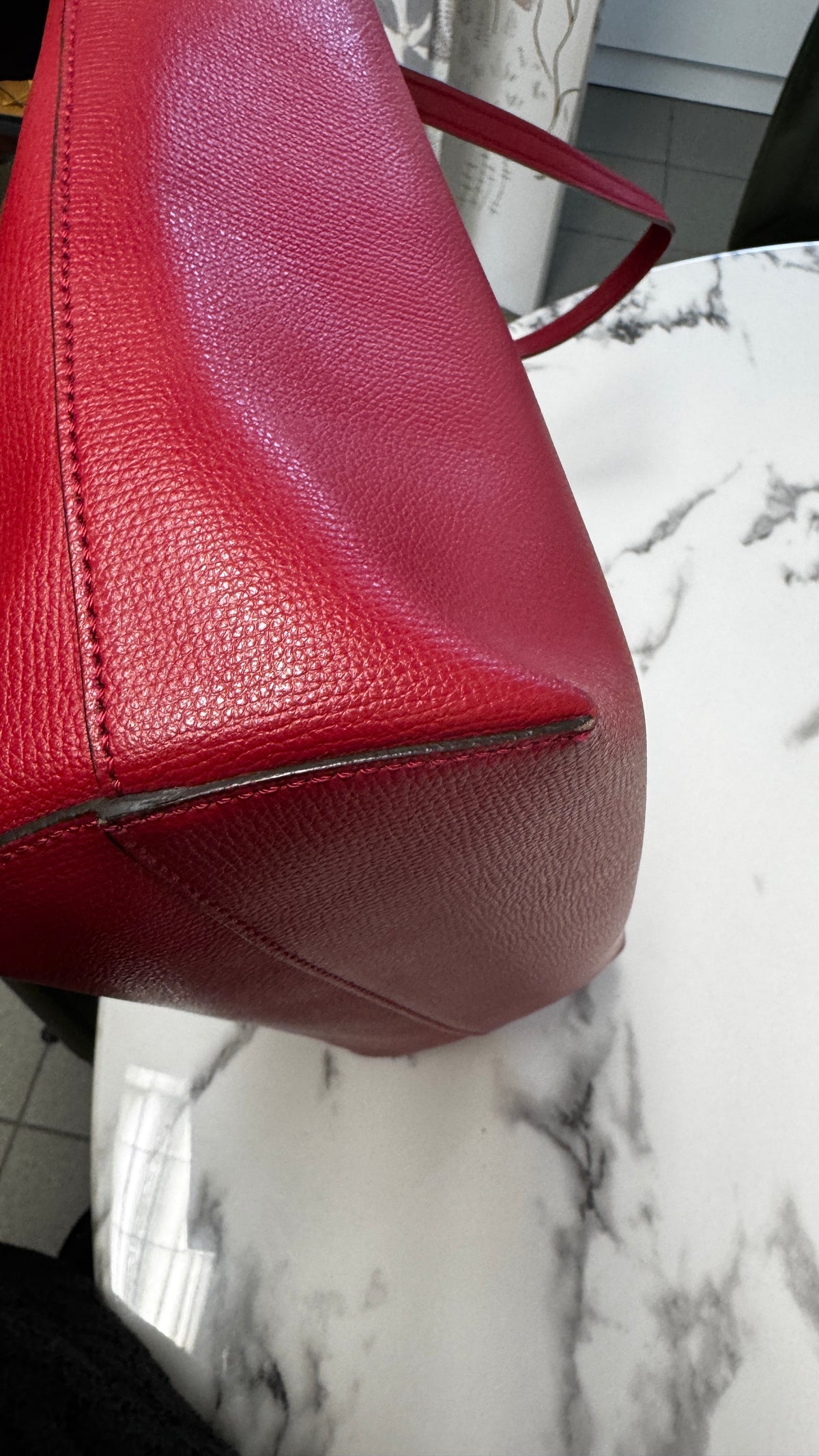 Fendi Shopper Vienna in Pelle con Logo F e Pochette - Rosso