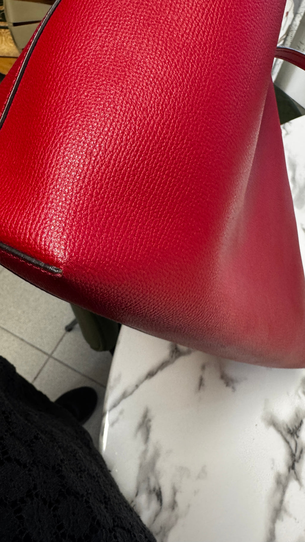 Fendi Shopper Vienna in Pelle con Logo F e Pochette - Rosso