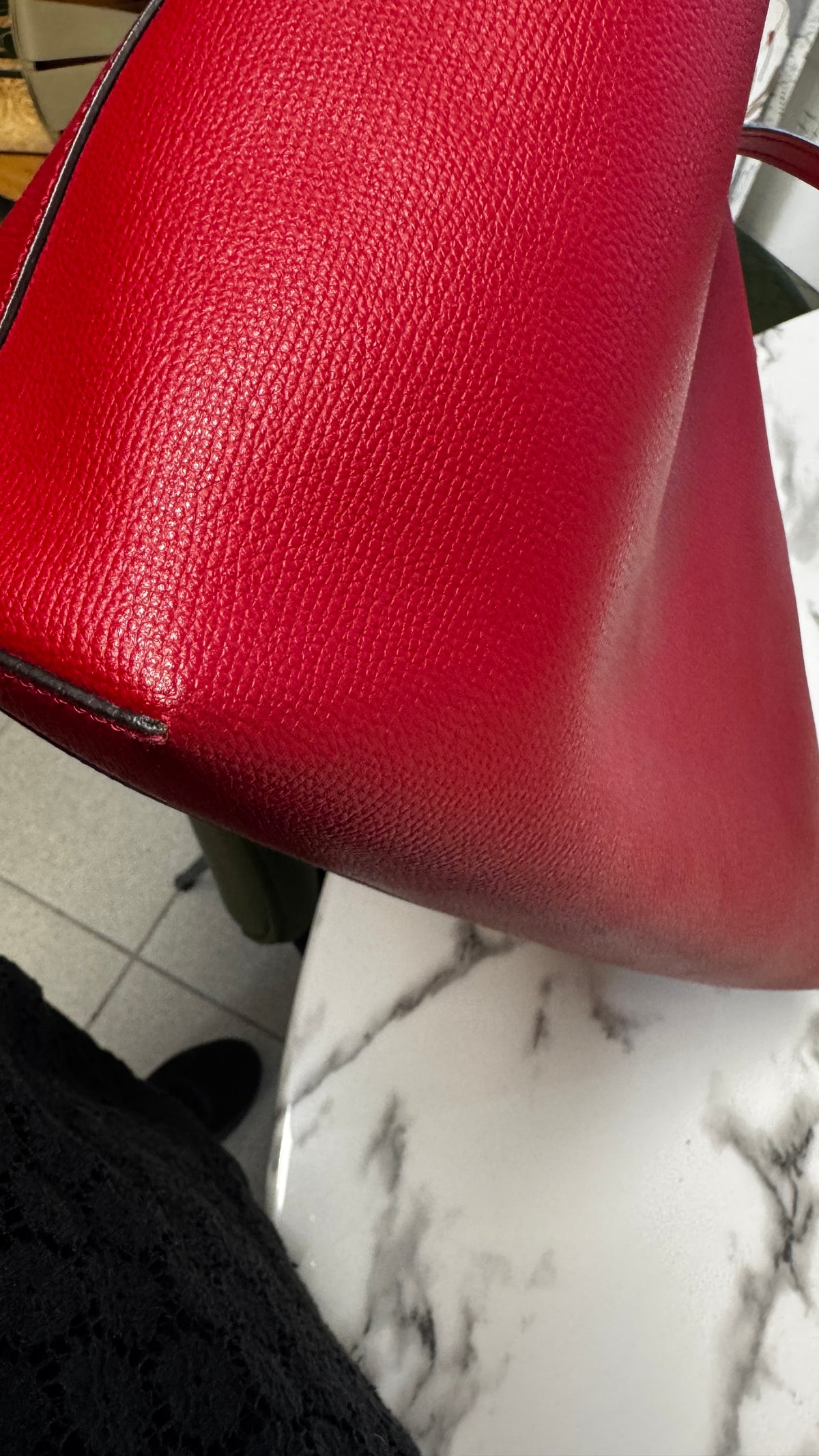 Fendi Shopper Vienna in Pelle con Logo F e Pochette - Rosso