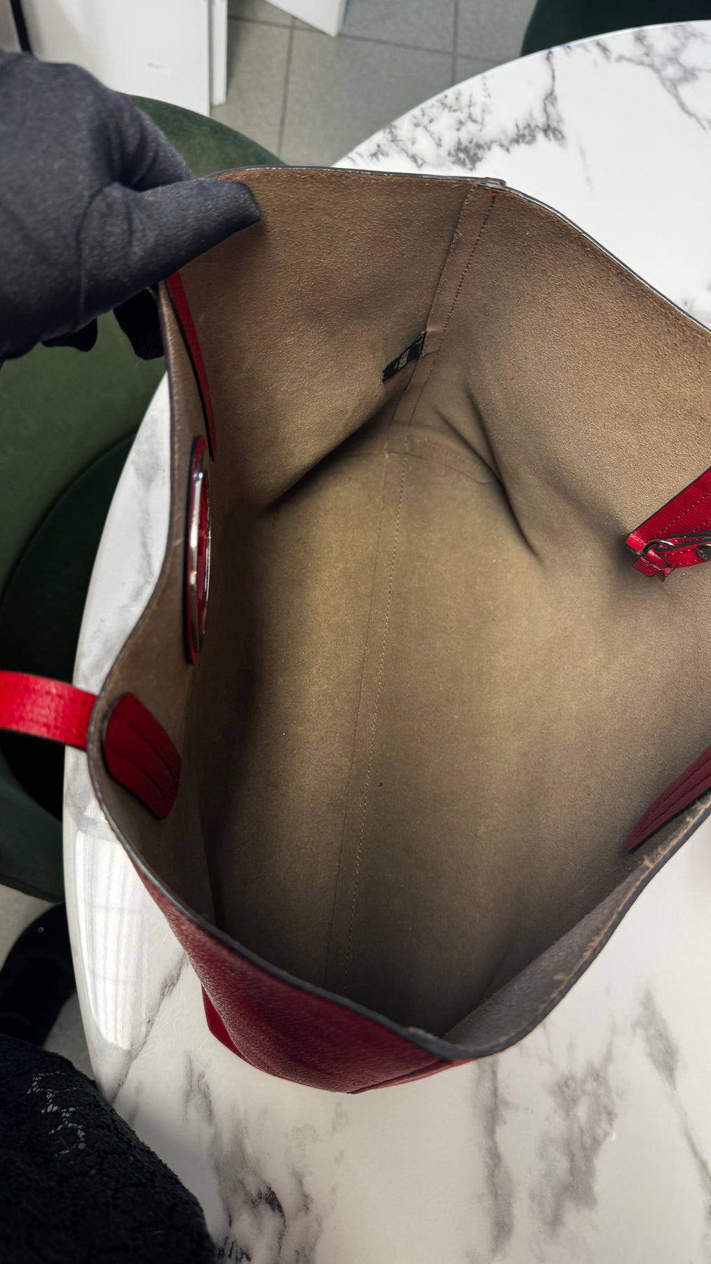 Fendi Shopper Vienna in Pelle con Logo F e Pochette - Rosso