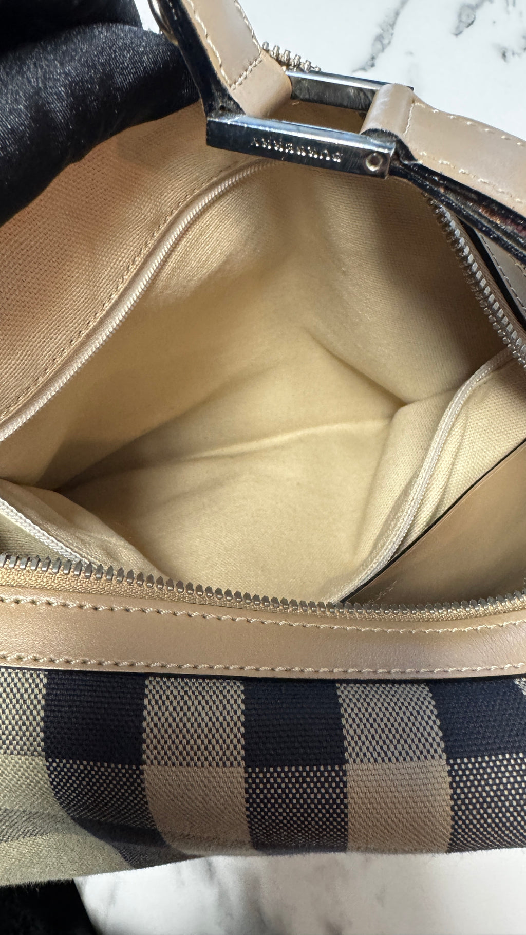 Burberry Borsa Hobo in Canvas Mega Check con Finiture in Pelle Beige