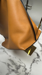 Loewe Flamenco Clutch 30 cm in Nappa di Vitello Warm Desert / Cuoio
