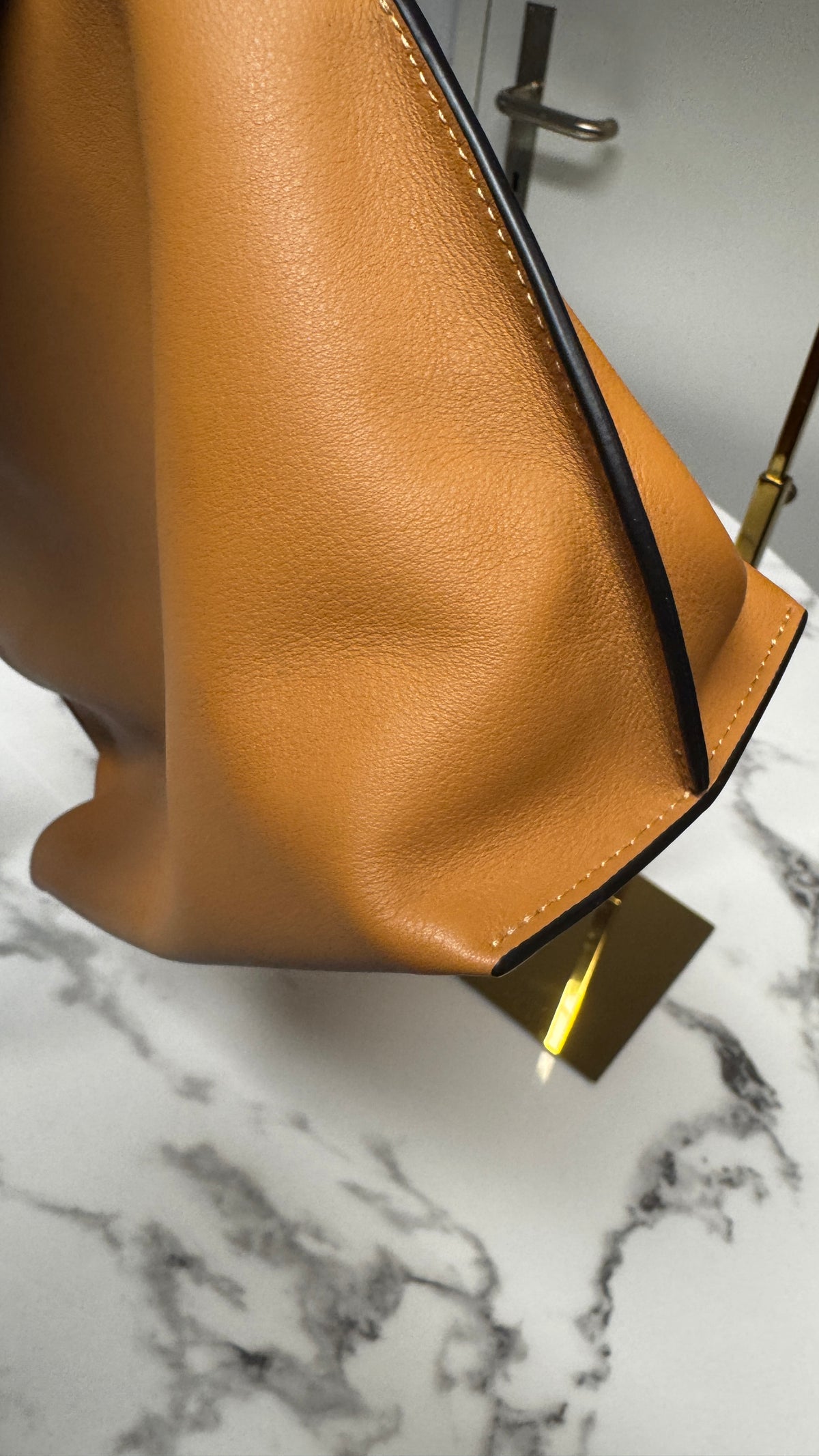 Loewe Flamenco Clutch 30 cm in Nappa di Vitello Warm Desert / Cuoio