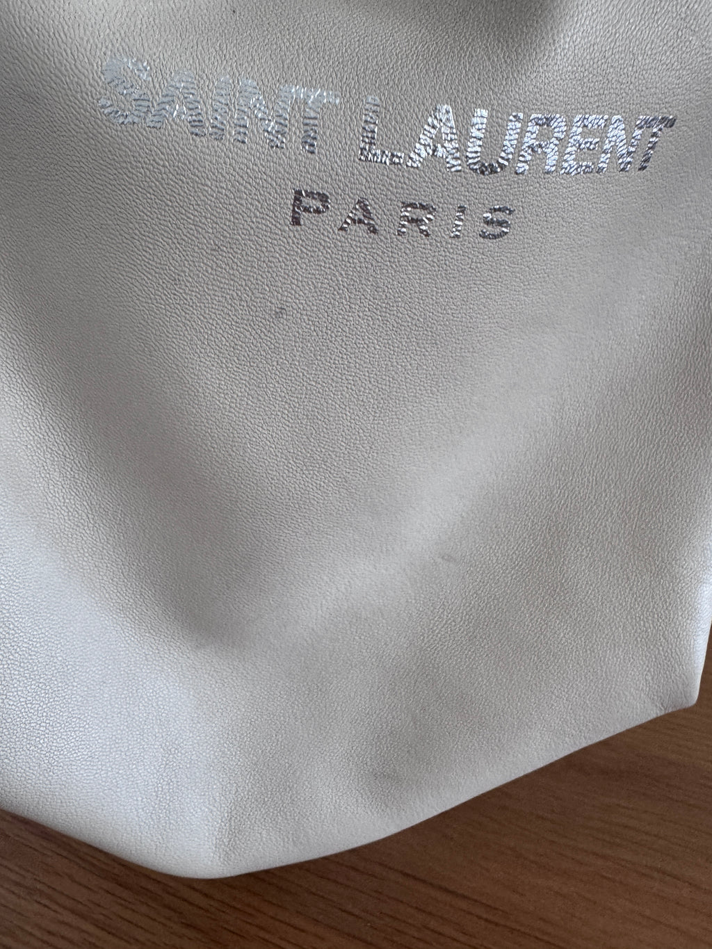 Saint Laurent Teddy Shopping Bag in Pelle - Bianco Ghiaccio