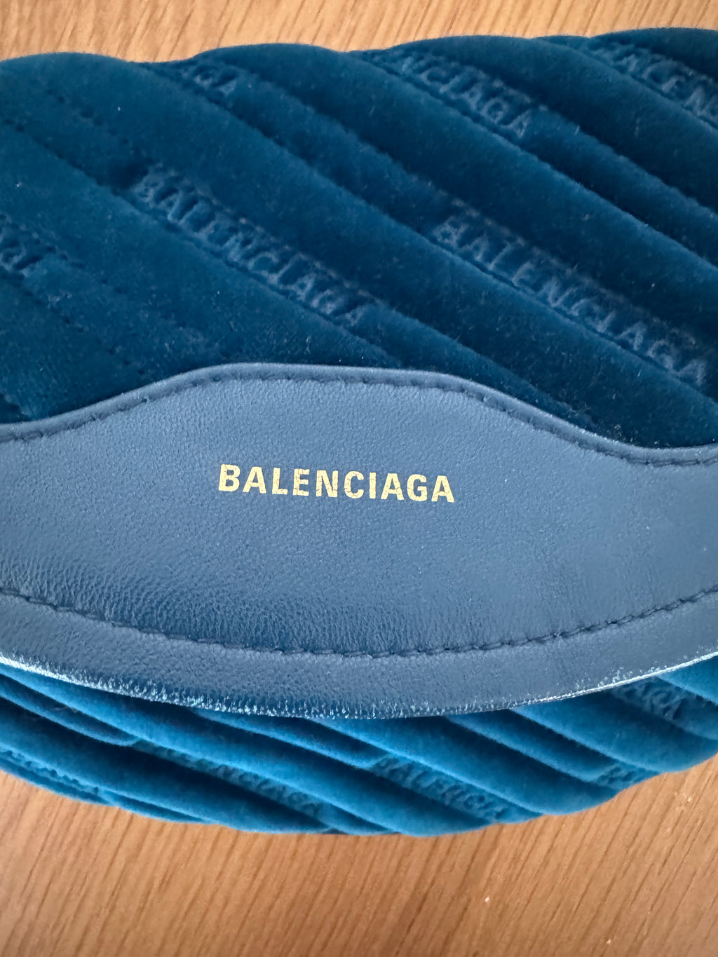 Balenciaga Marsupio "Souvenir" in Velluto Matelassé e Pelle - Blu Elettrico