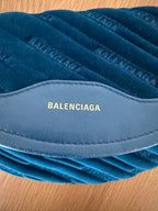 Balenciaga Marsupio "Souvenir" in Velluto Matelassé e Pelle - Blu Elettrico