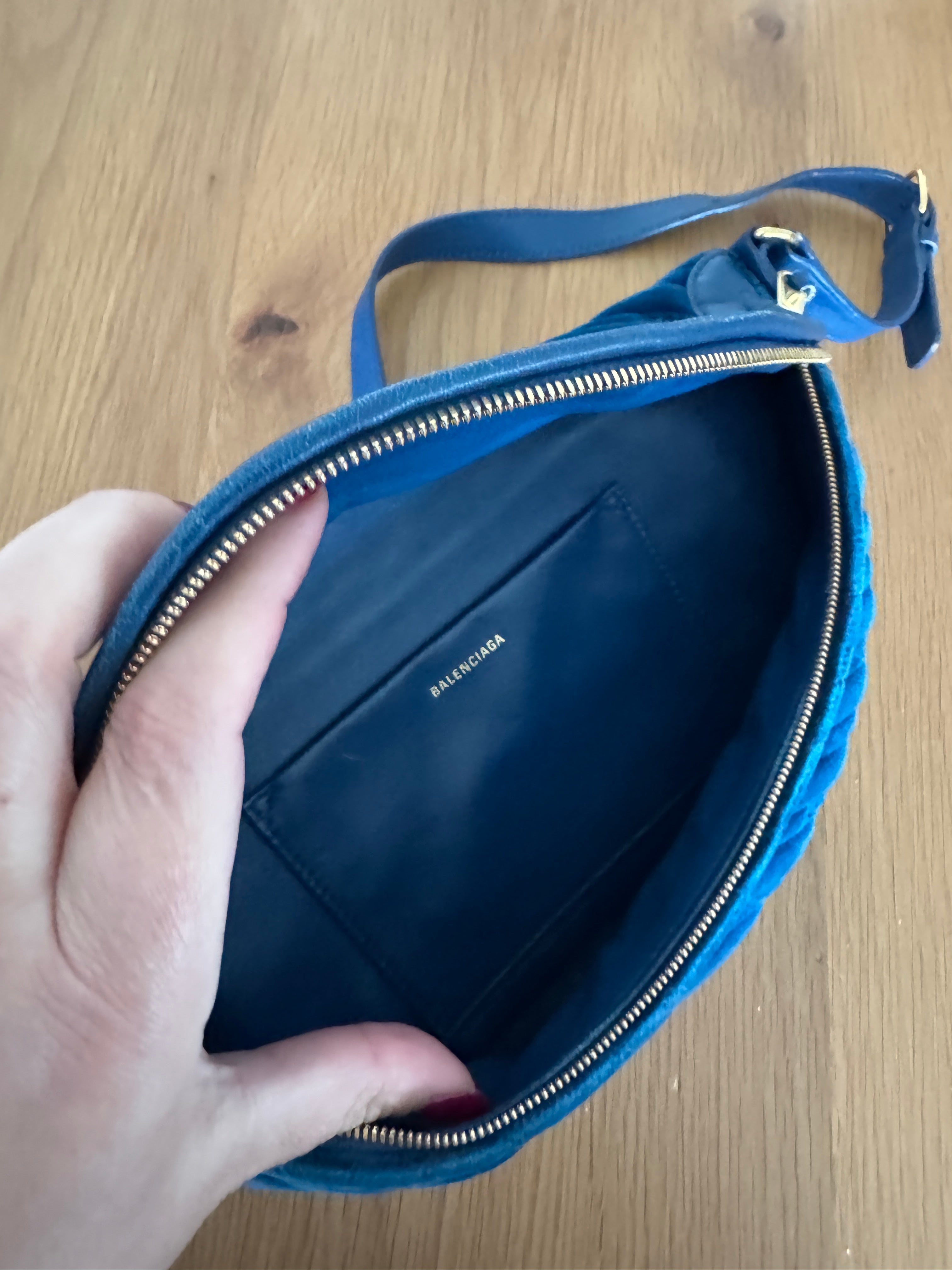 Balenciaga Marsupio "Souvenir" in Velluto Matelassé e Pelle - Blu Elettrico