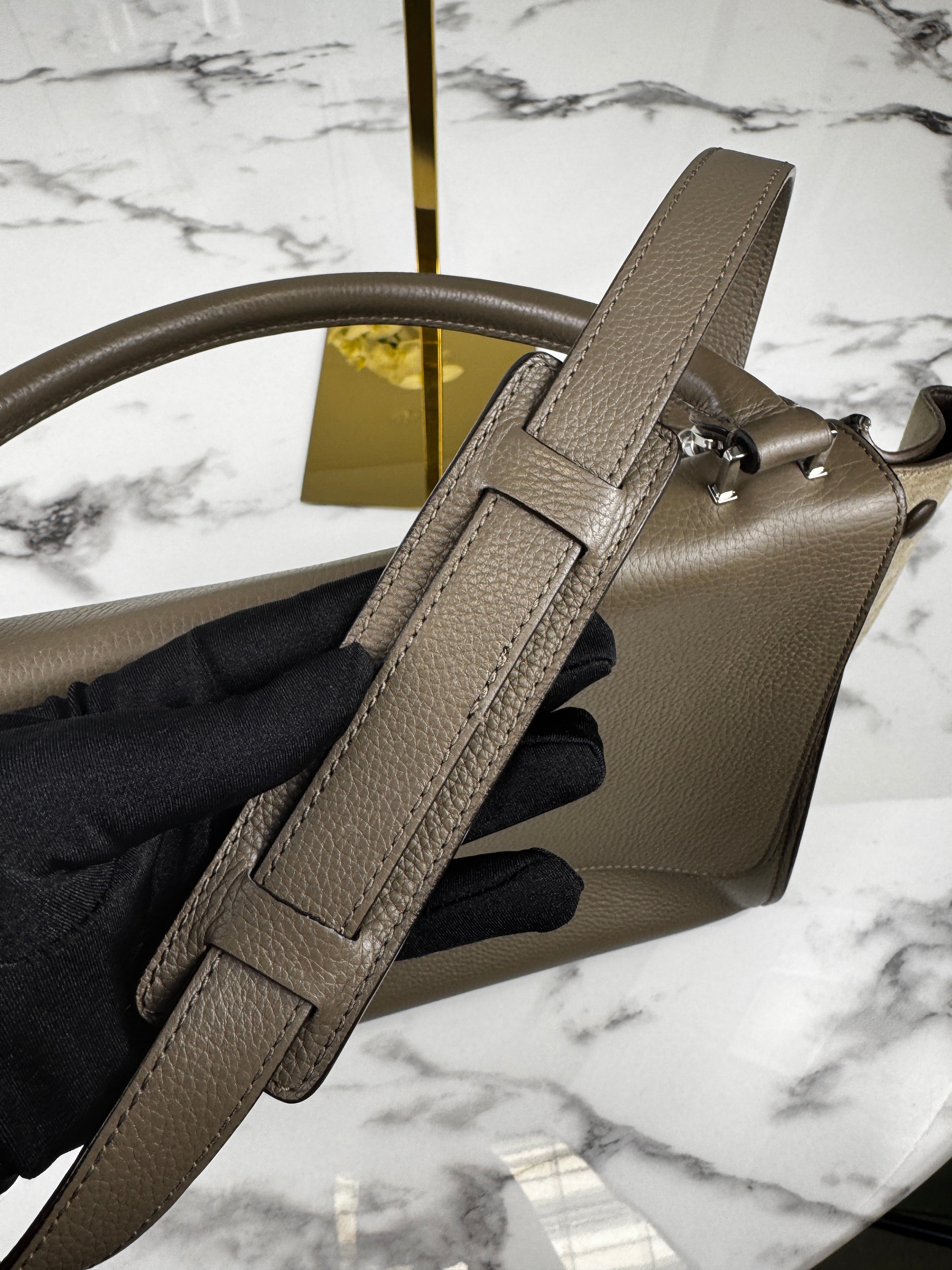 Céline Trapèze Taupe