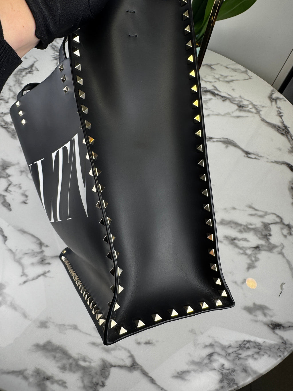 Valentino Garavani Rockstud Shopper