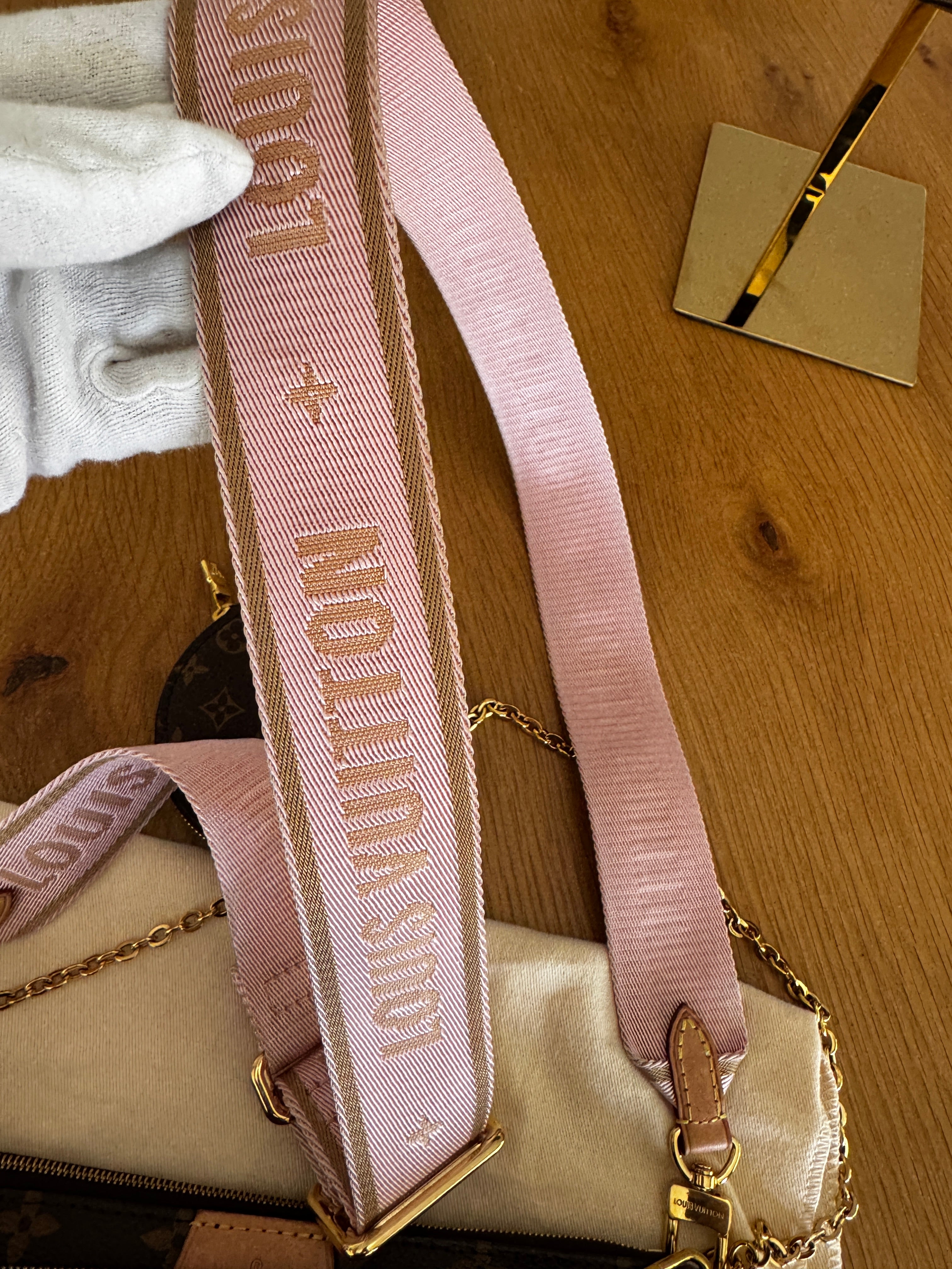 Louis Vuitton Multi Pochette Accessoires