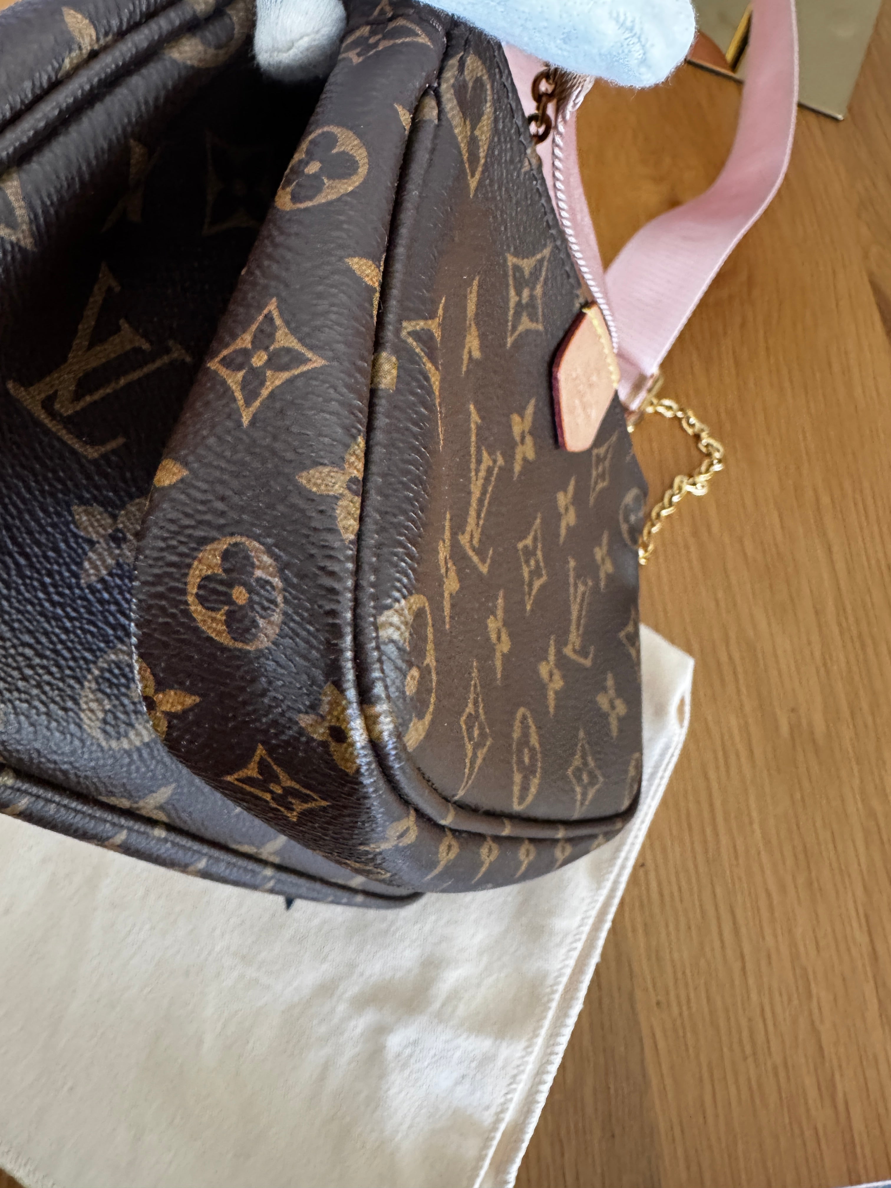 Louis Vuitton Multi Pochette Accessoires