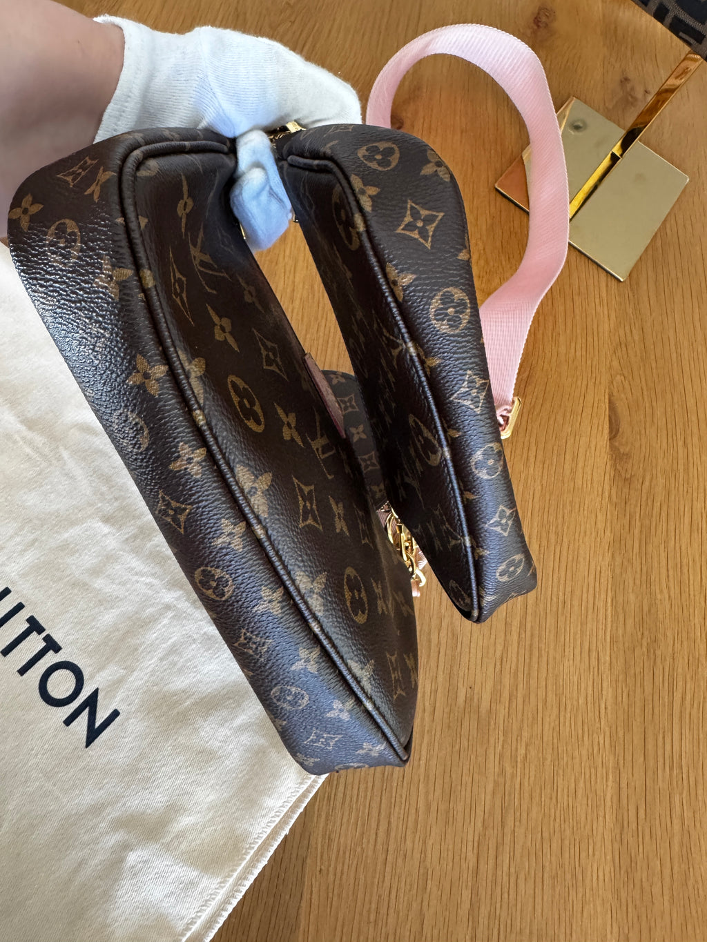 Louis Vuitton Multi Pochette Accessoires
