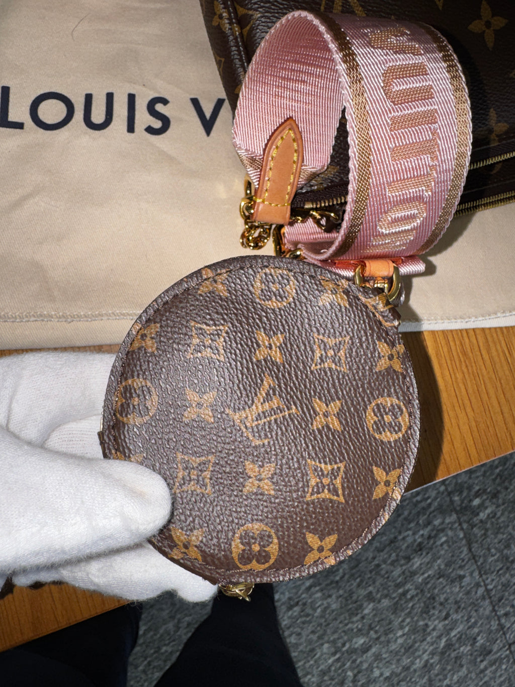 Louis Vuitton Multi Pochette Accessoires