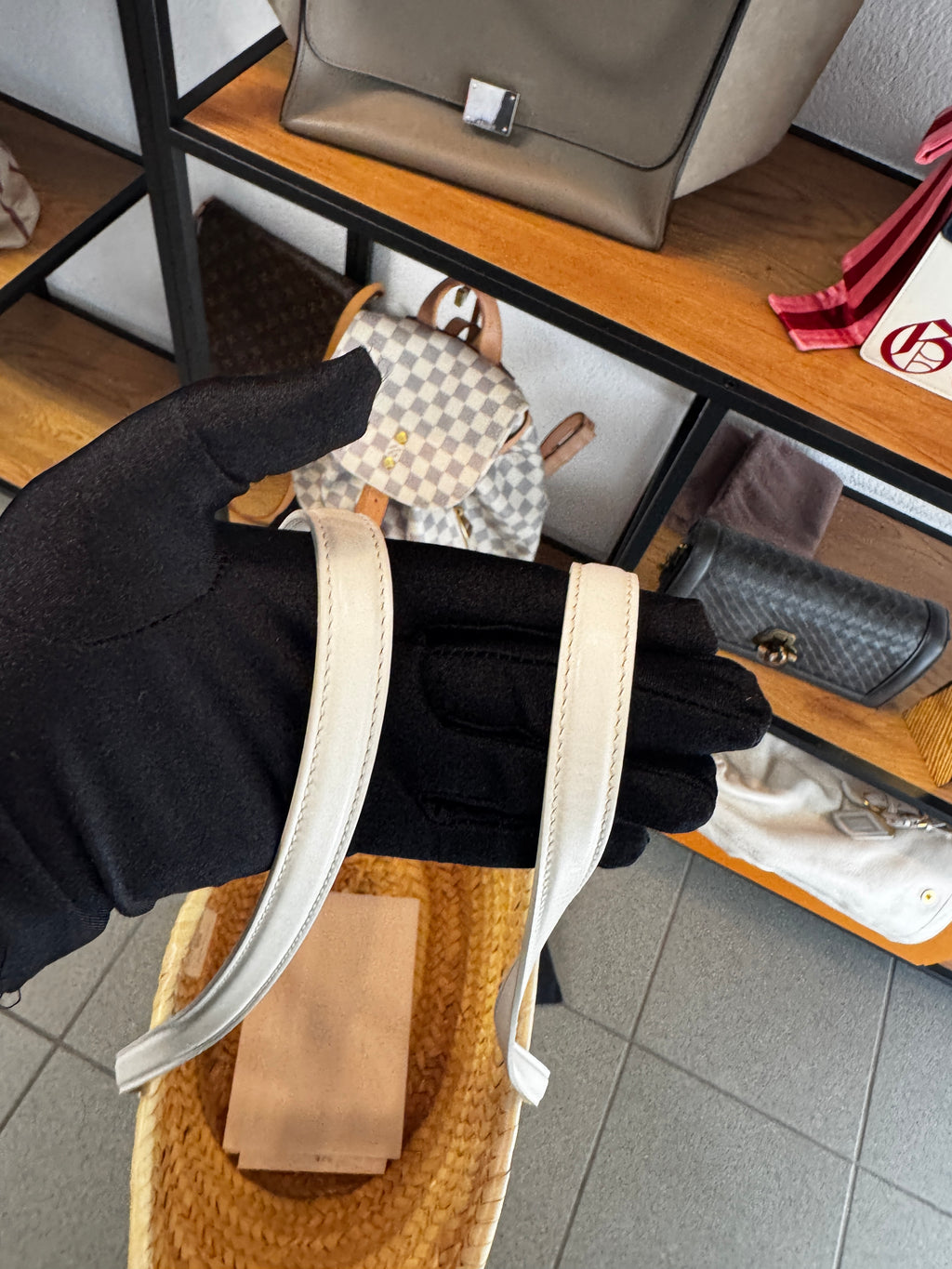 Givenchy Voyou Basket Small in Paglia e Pelle - Off-White