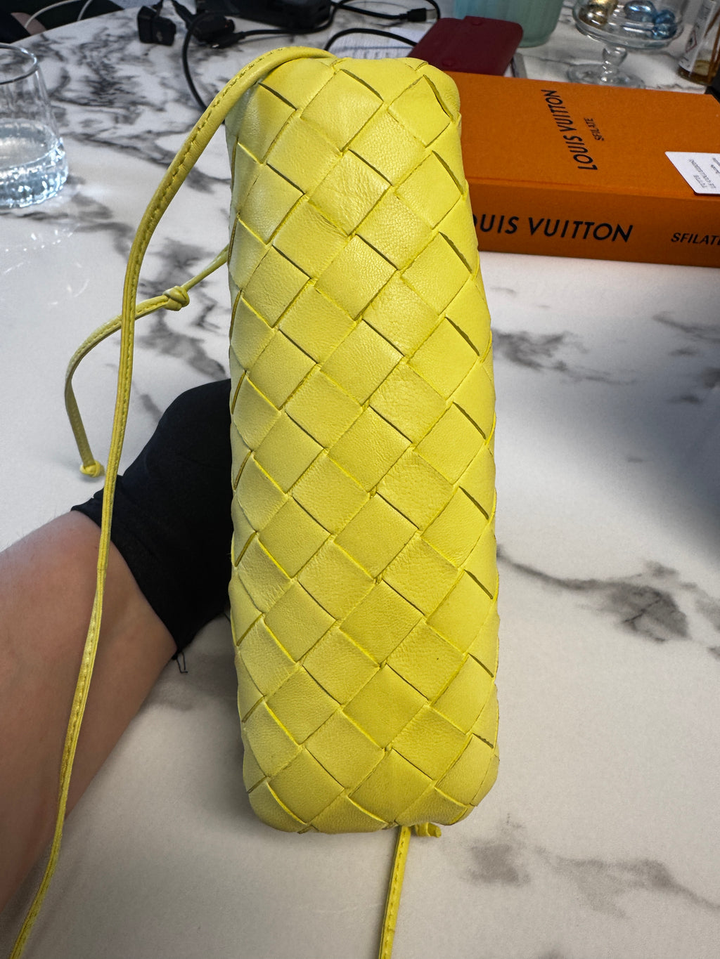 Bottega Veneta Mini The Pouch in Pelle Intrecciata - Giallo Fluo