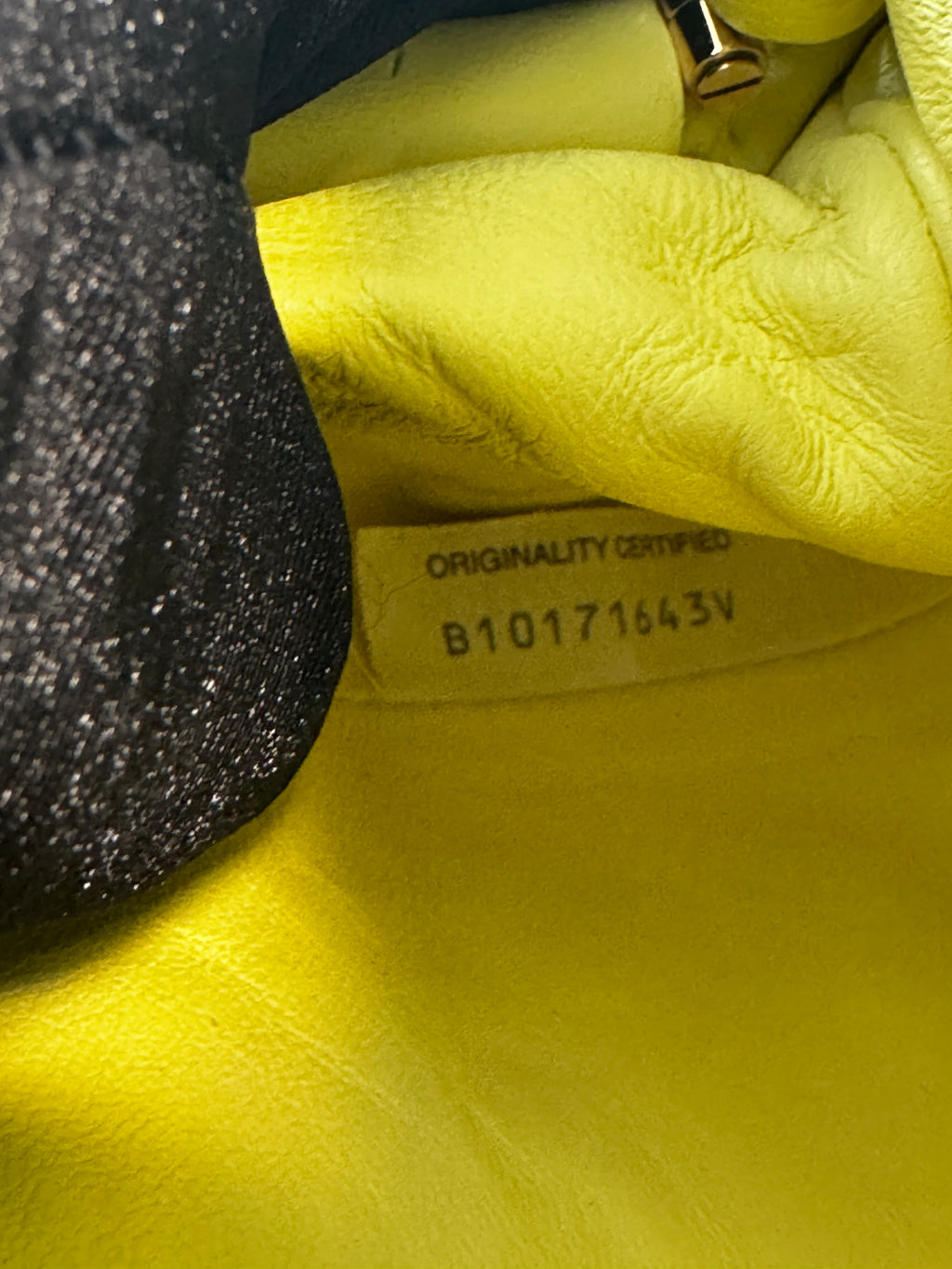 Bottega Veneta Mini The Pouch in Pelle Intrecciata - Giallo Fluo